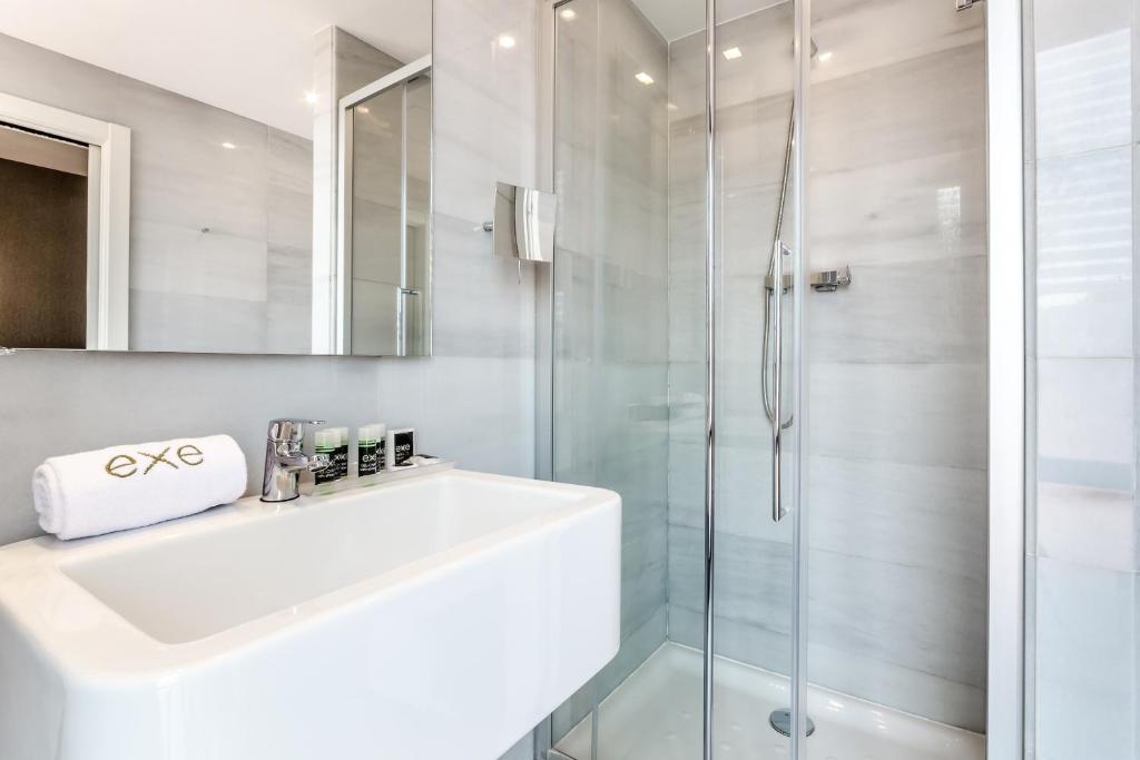 Double Single with Terrace