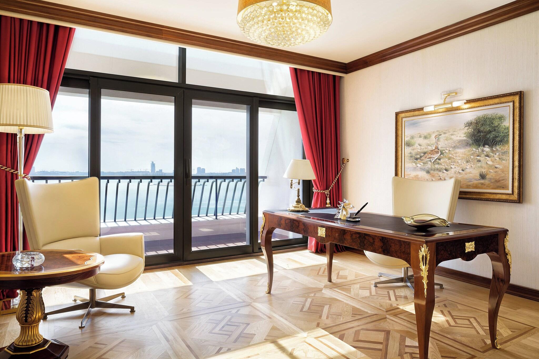 Suite Sea View King Bed