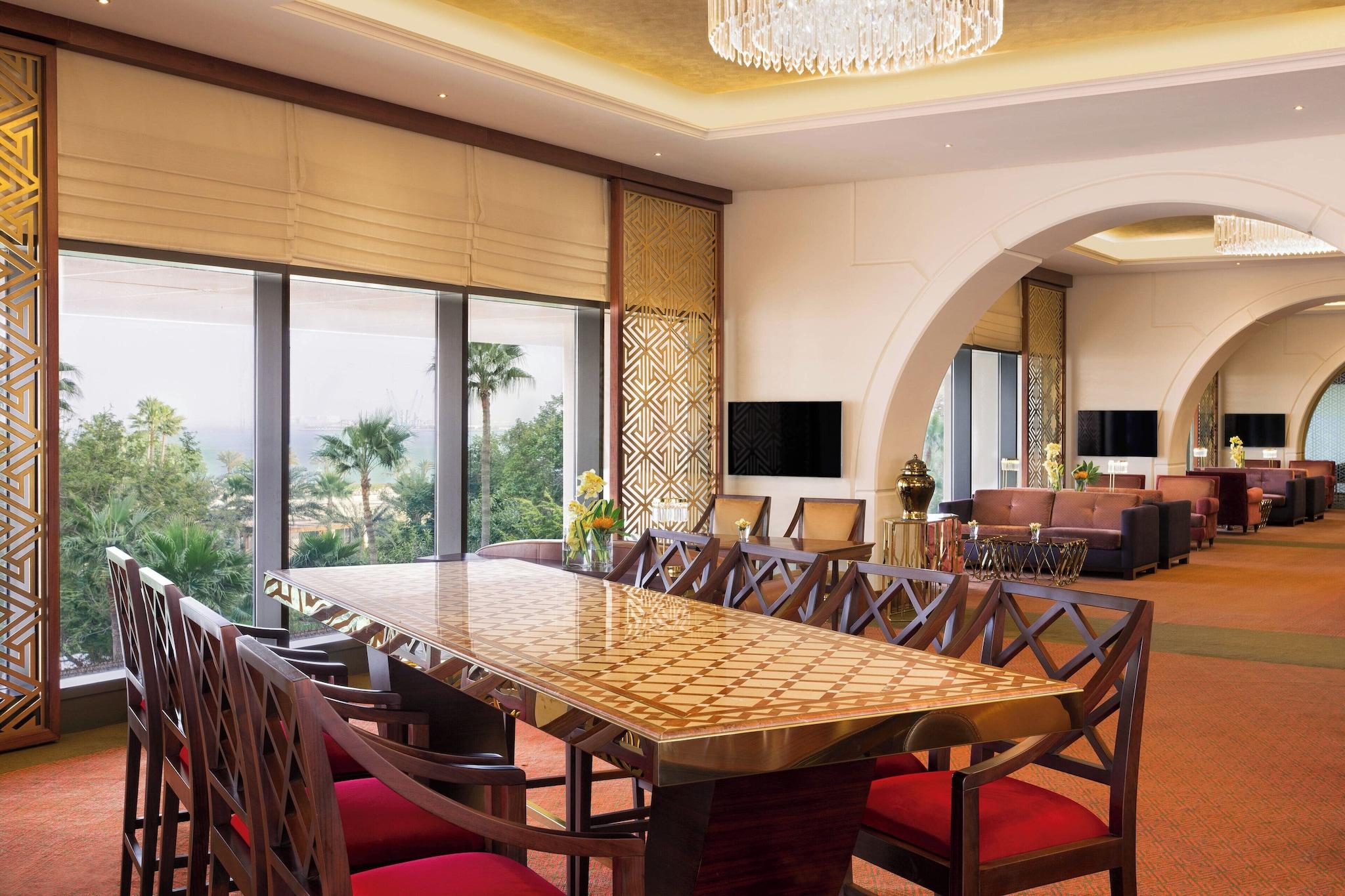 Suite Sea View King Bed