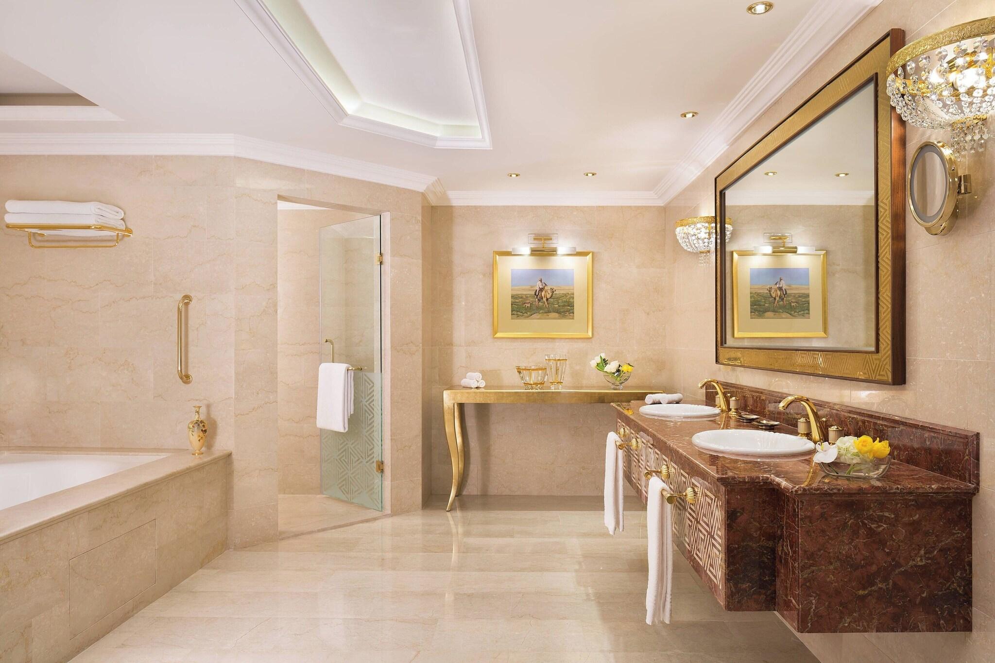 Suite Sea View King Bed