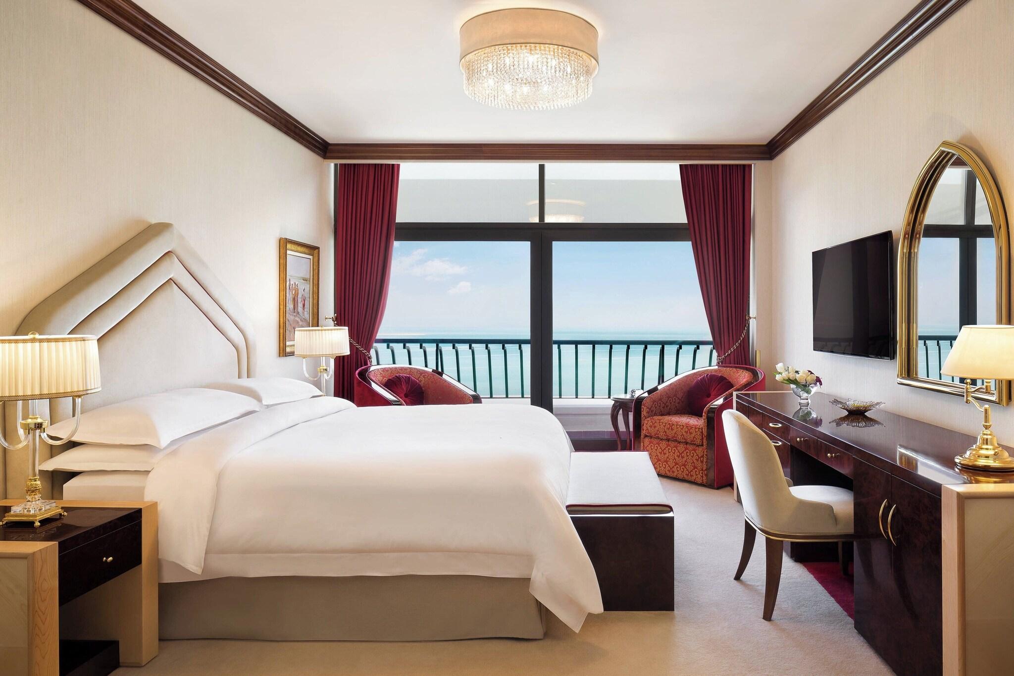 Suite Sea View King Bed