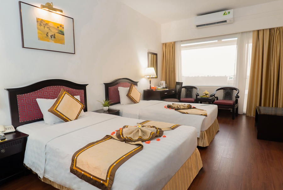 Twin Deluxe River View