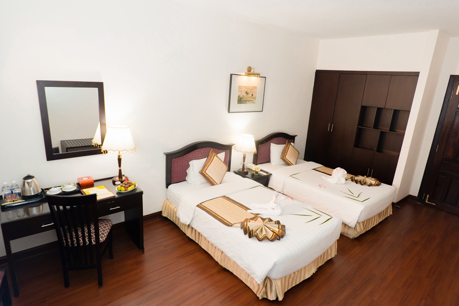 Twin Deluxe River View