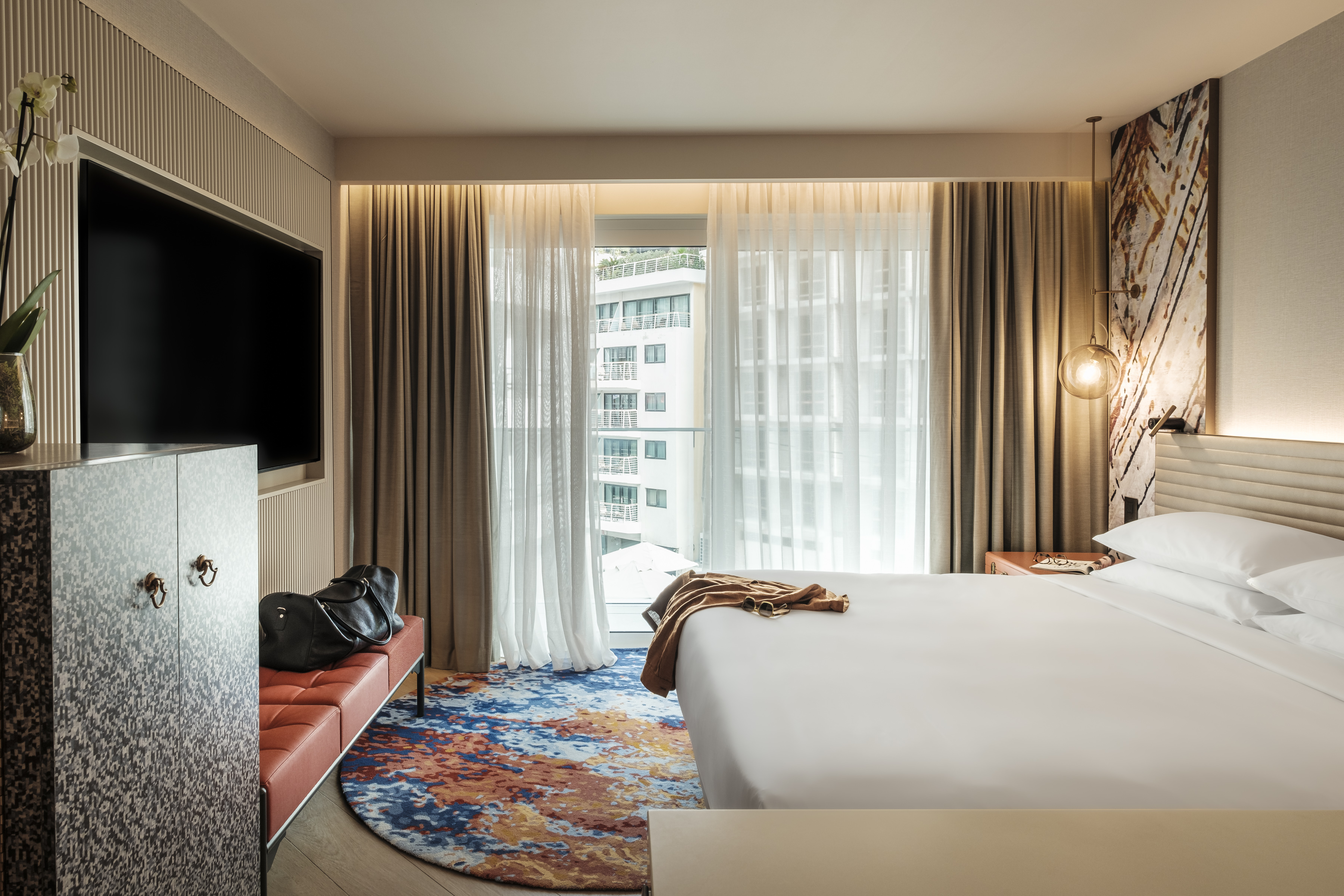 Double Deluxe King Bed