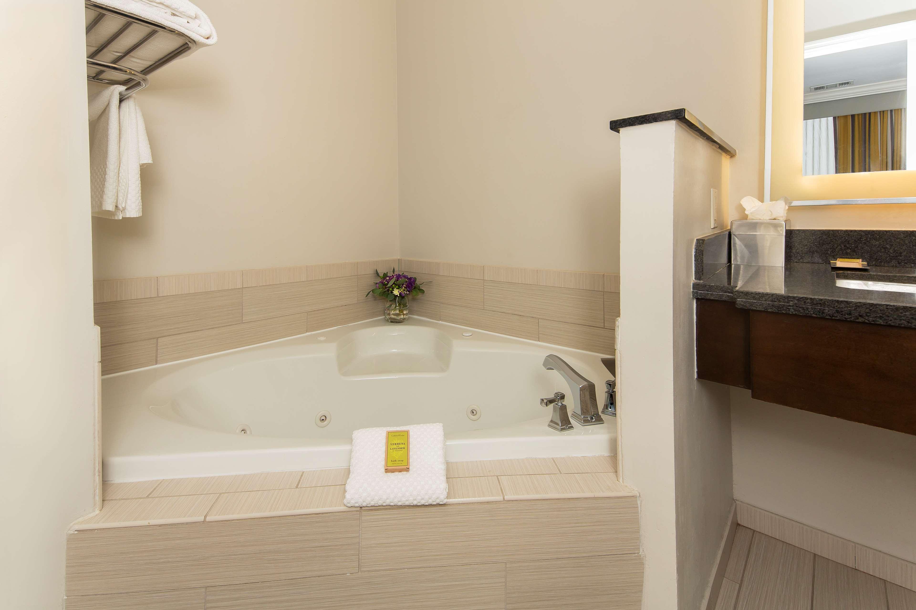 Suite Two Queen Beds