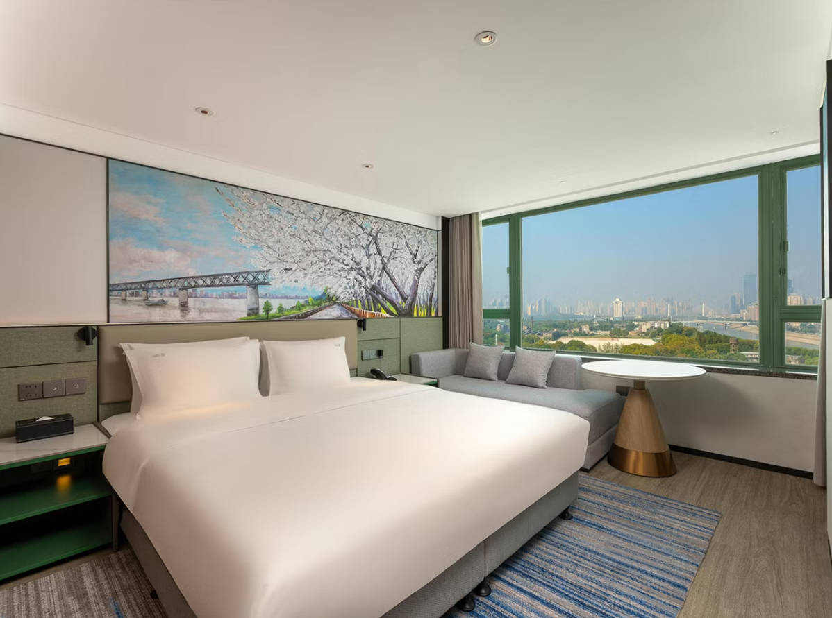 Double Premium City View