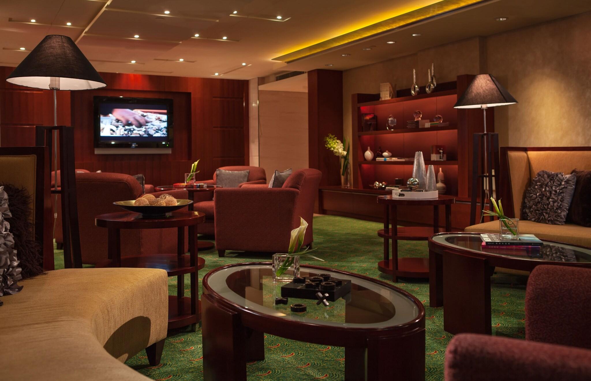 Double Club King Bed