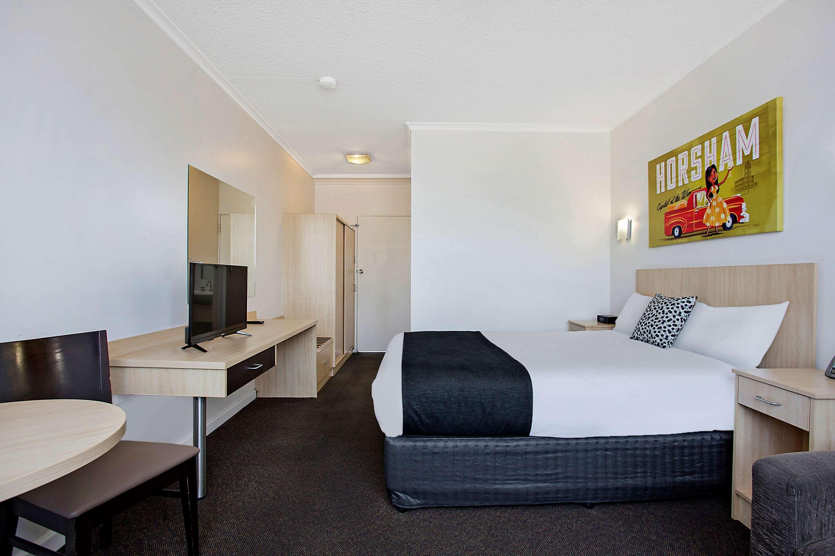 Double Queen Bed Non Smoking