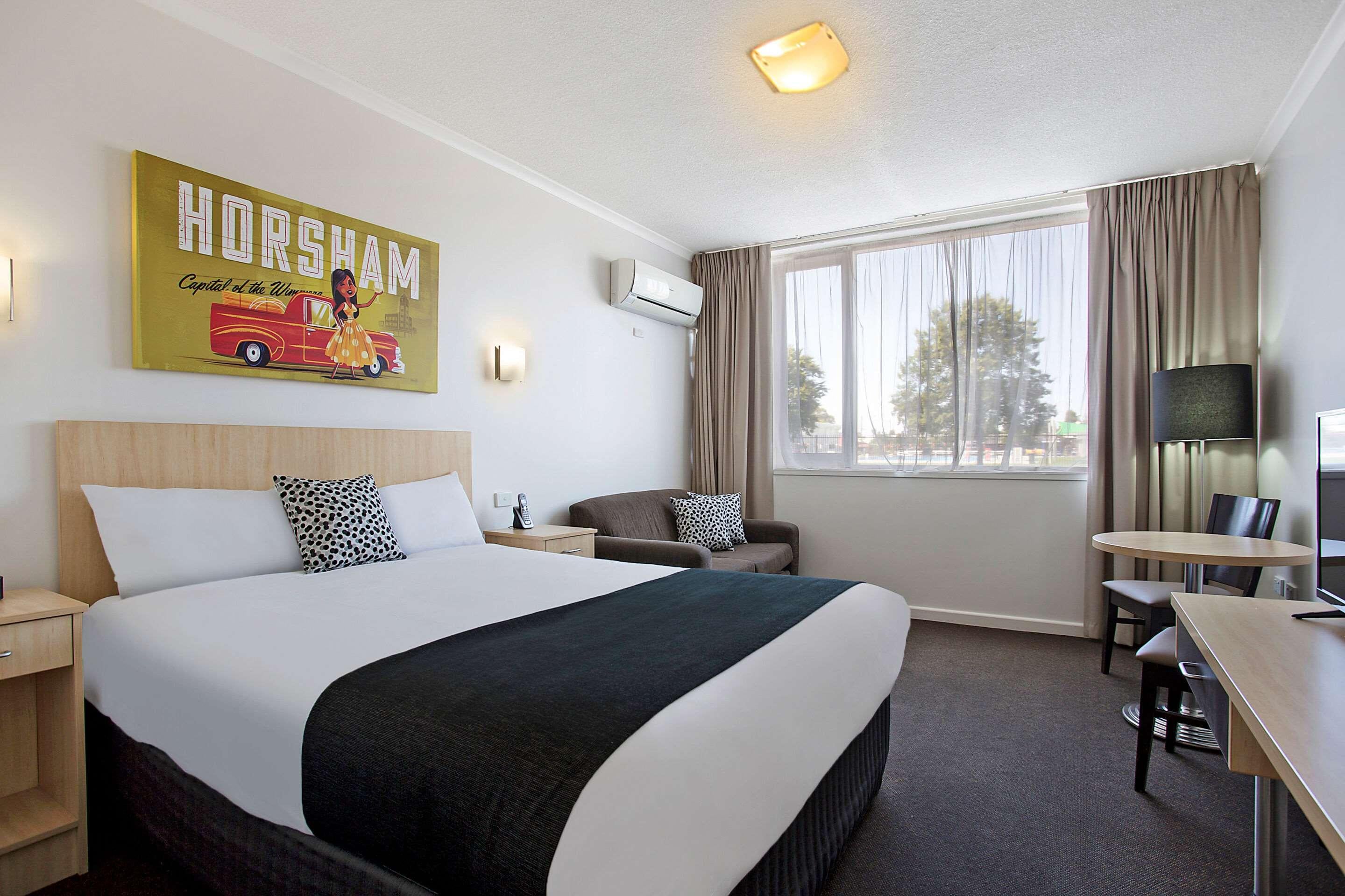 Double Queen Bed Non Smoking