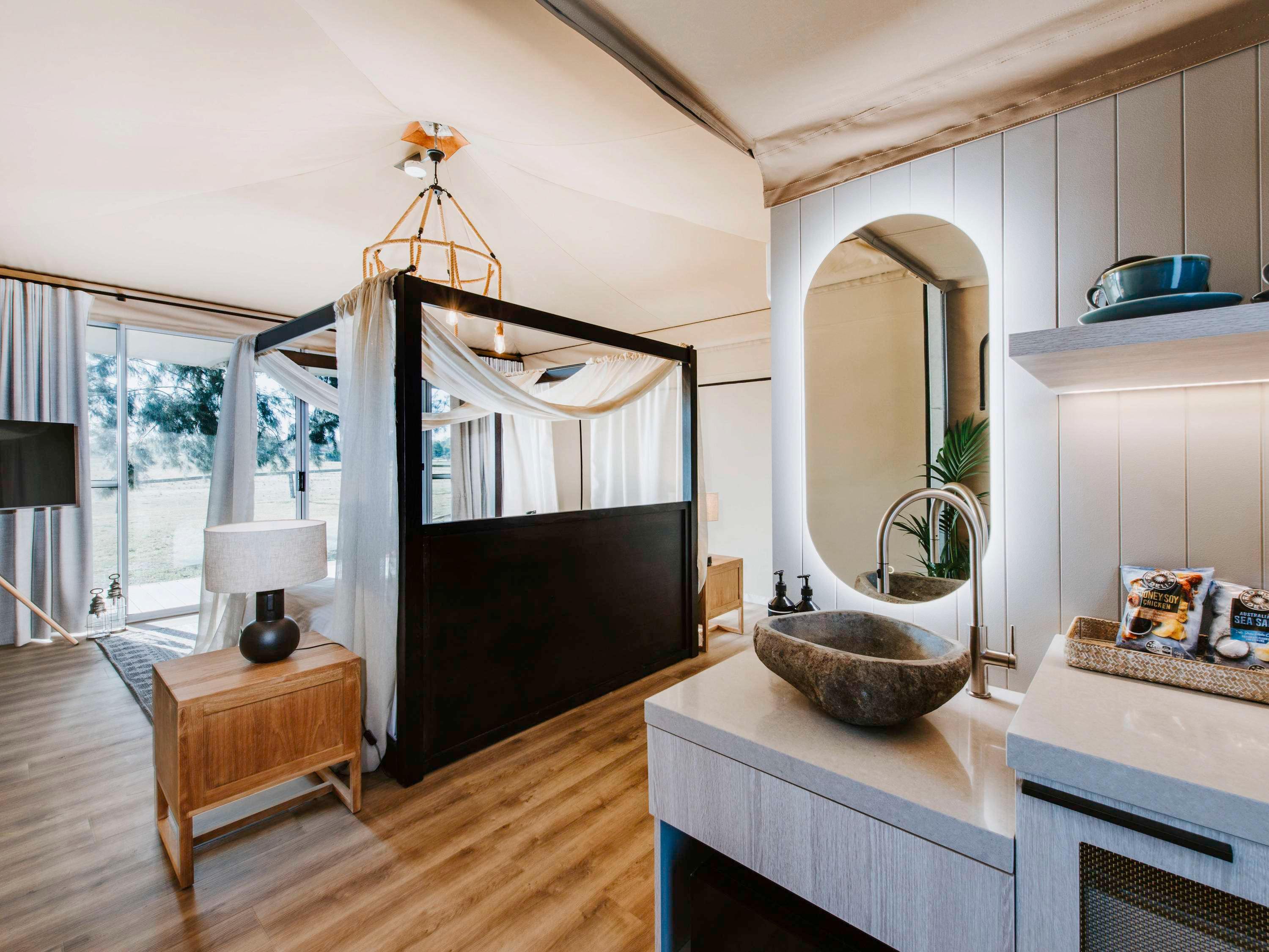 Double Garden View King Bed