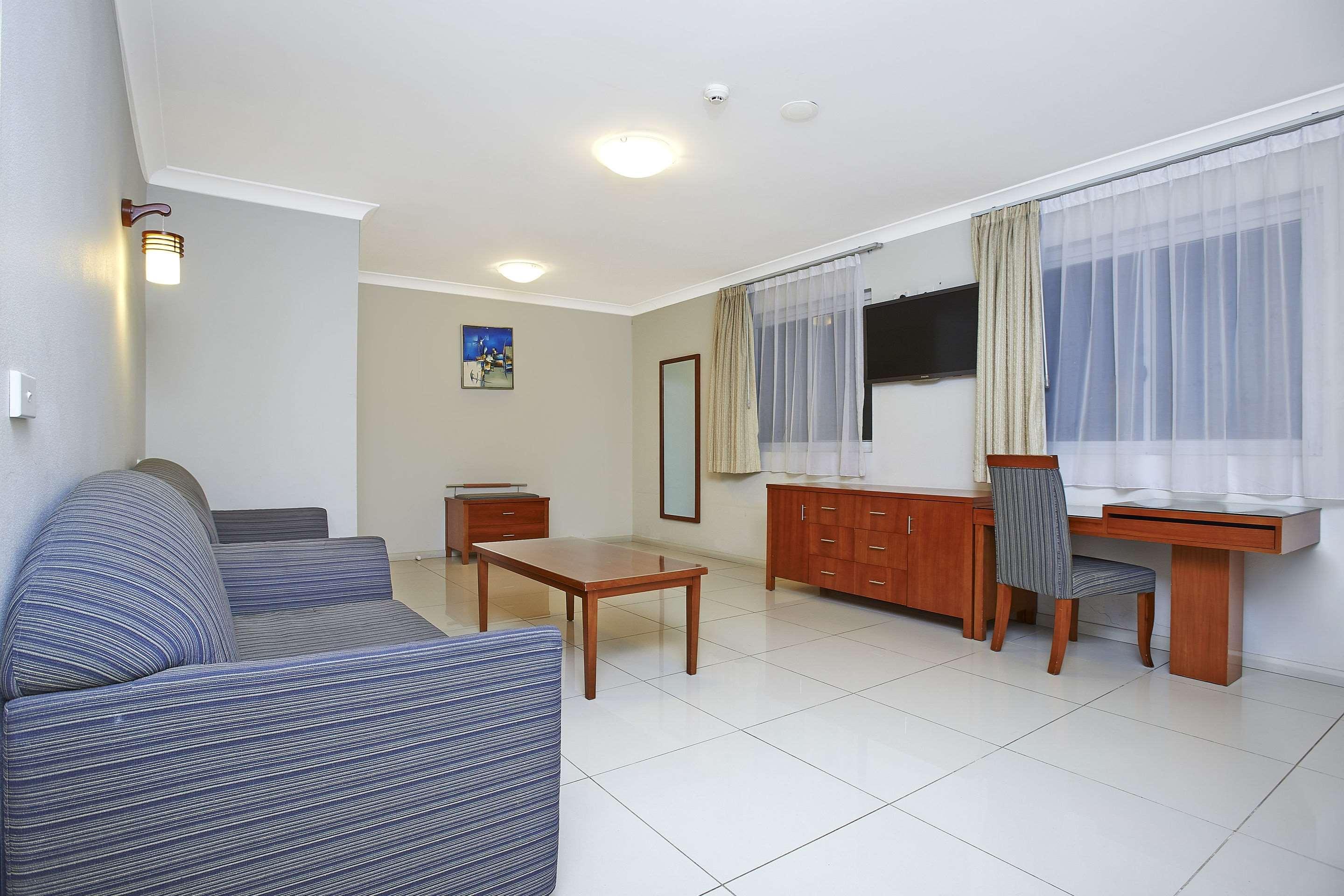 Double Queen Size Bed