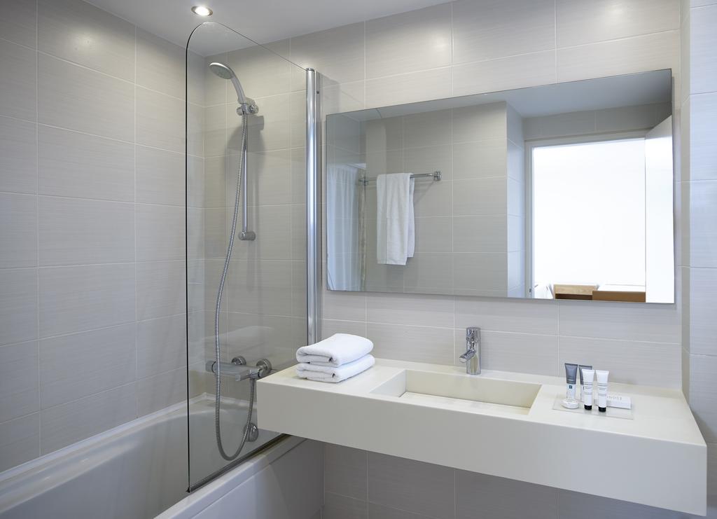 Family Room Side Sea View