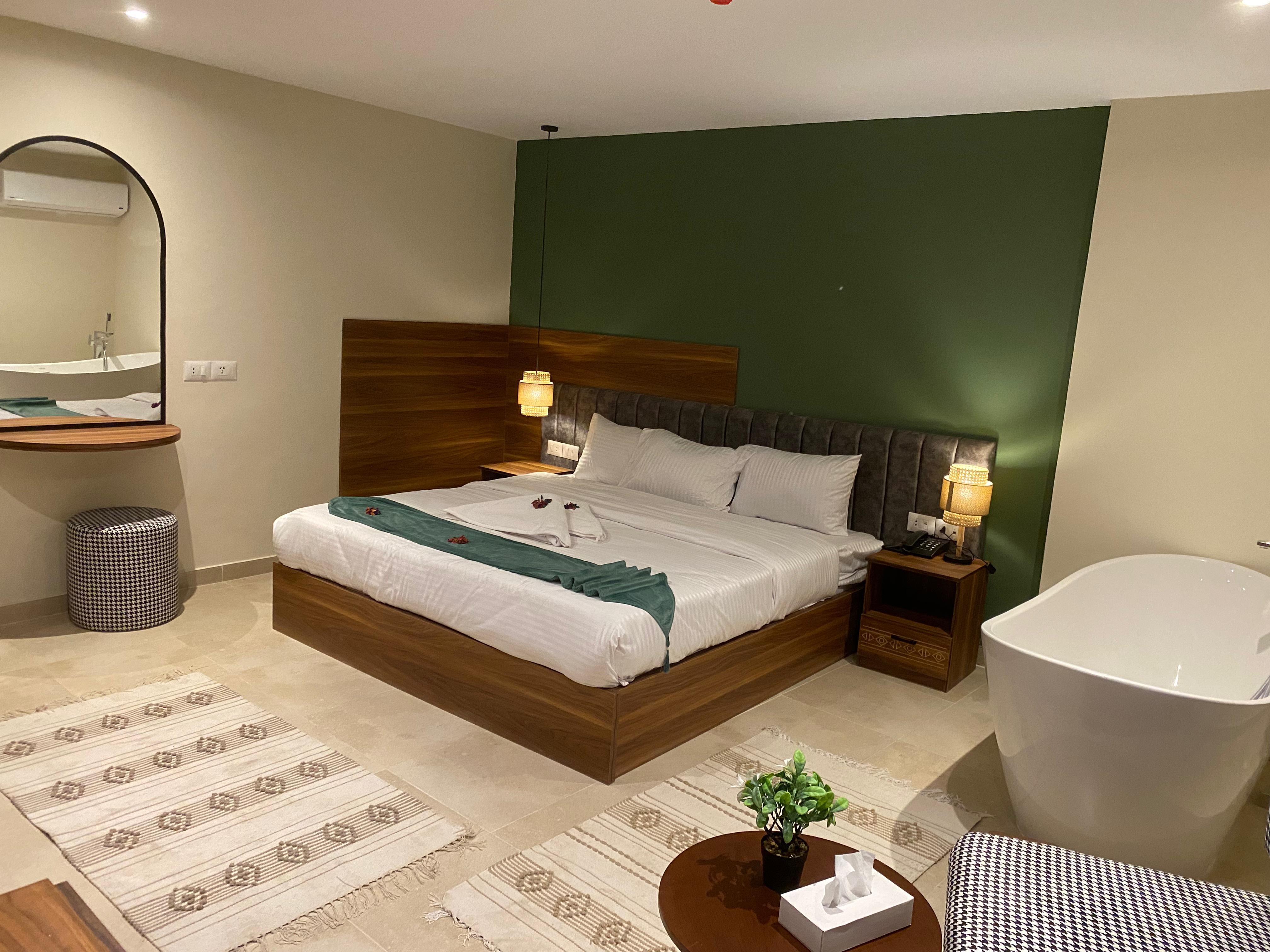 Double Deluxe One Bed