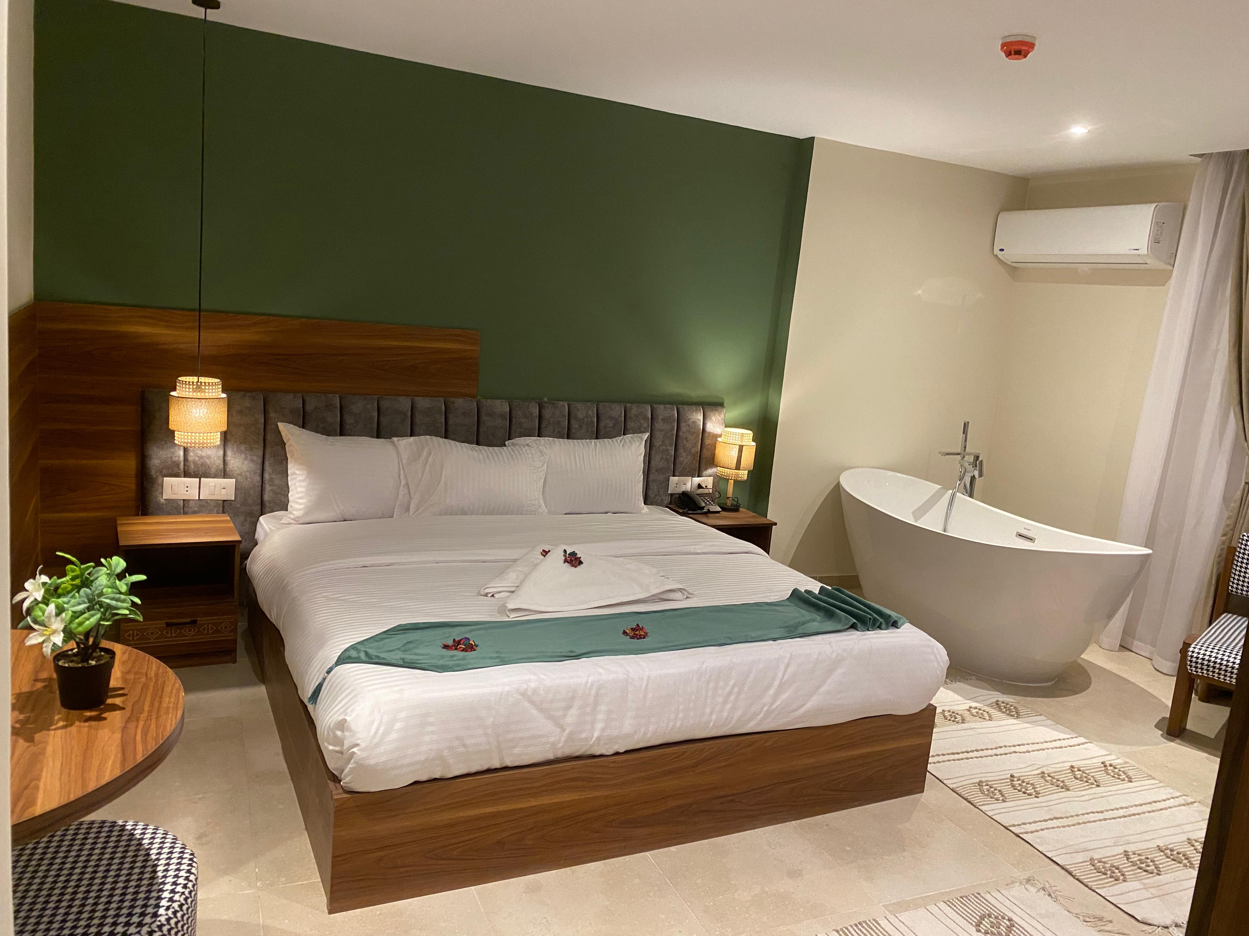 Double Deluxe One Bed