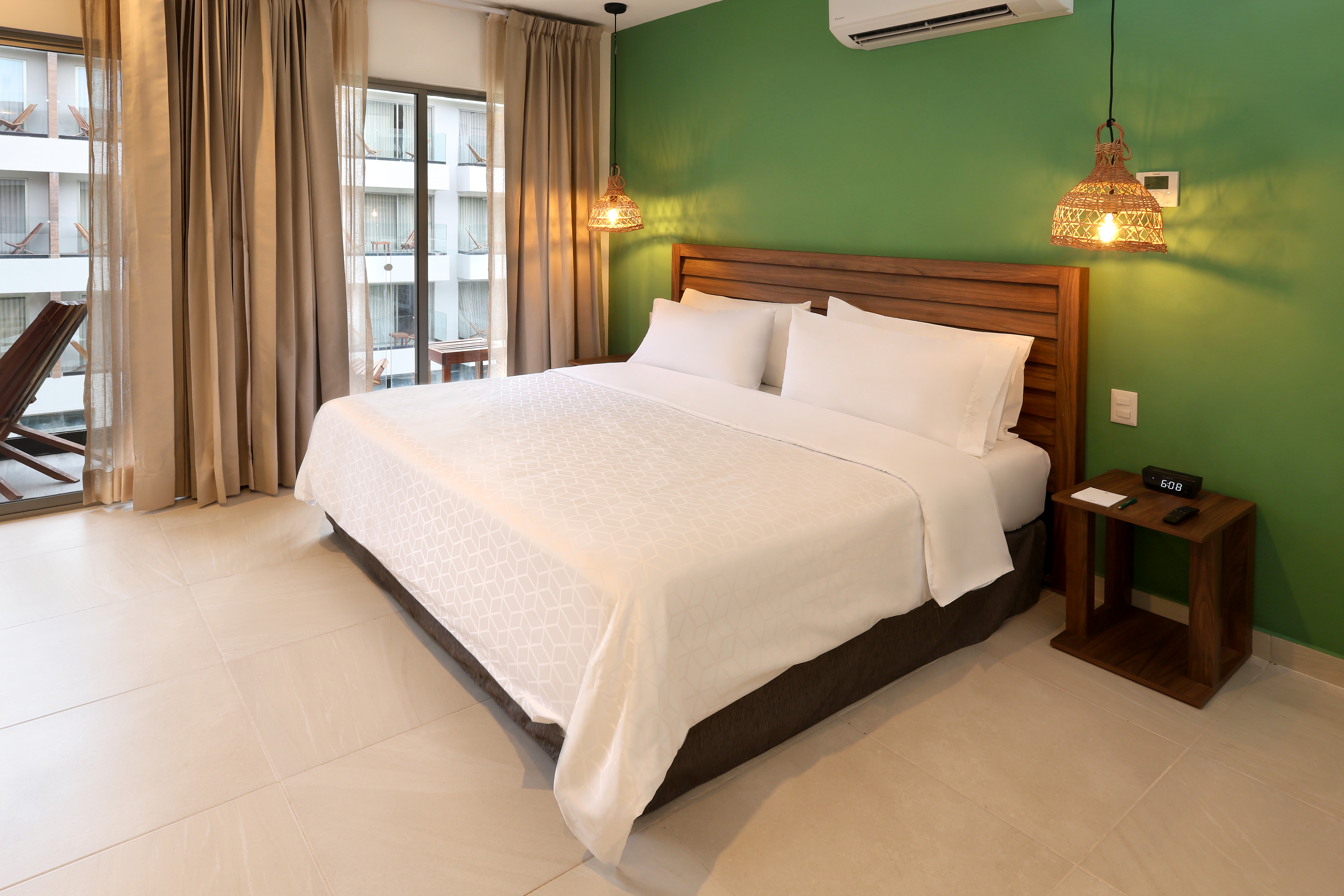 Suite Pool View King Bed