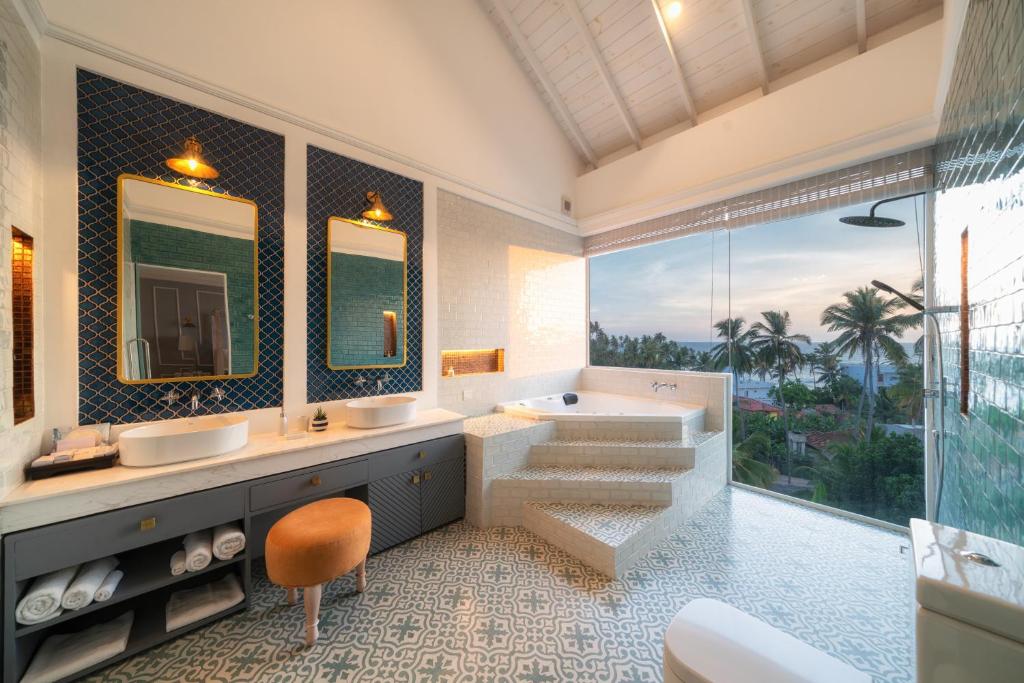 Junior Suite King Bed One Bedroom 