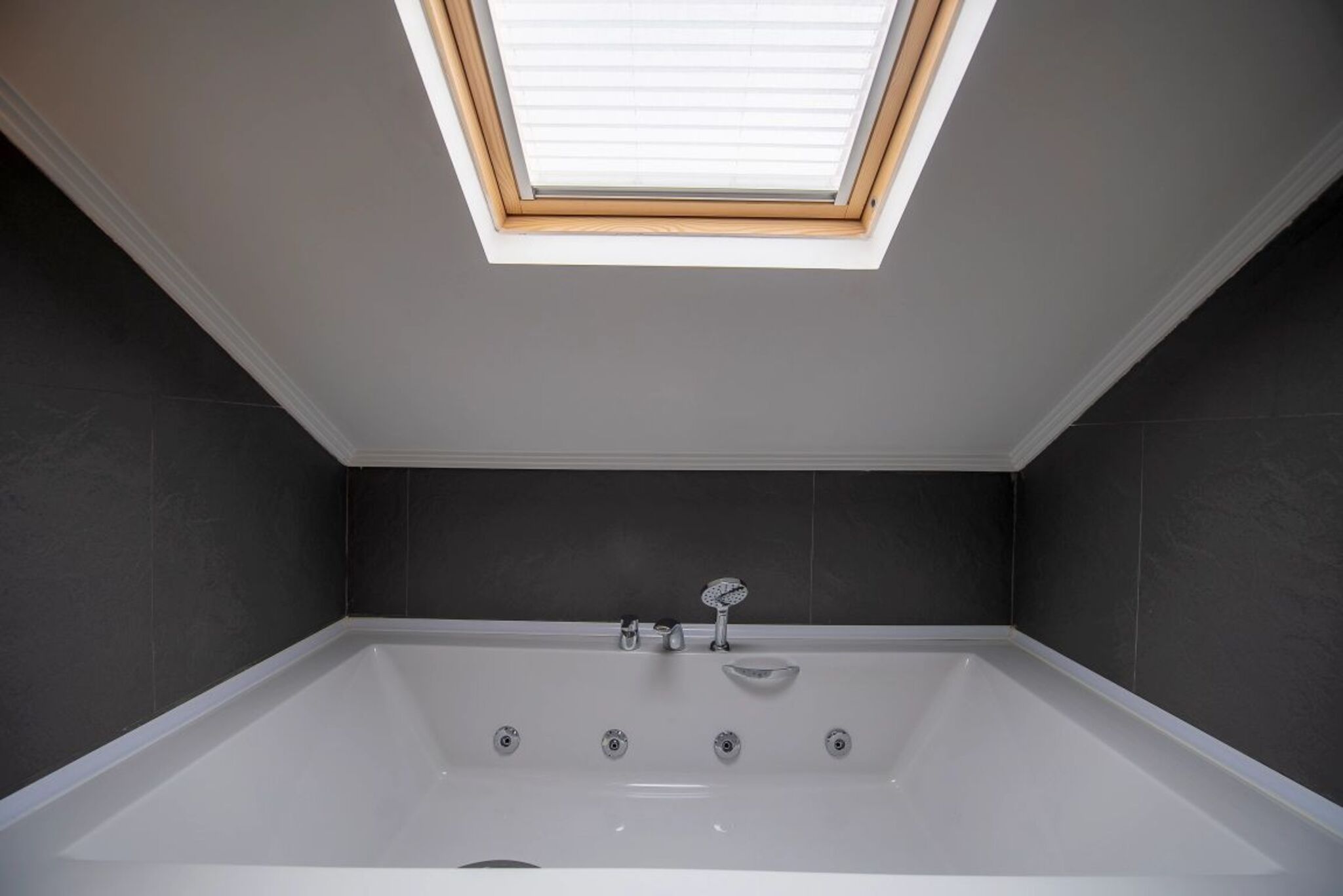 Apartment with Jacuzzi