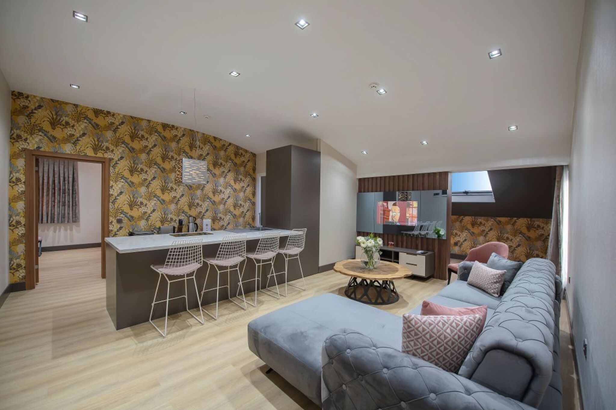 Apartment with Jacuzzi