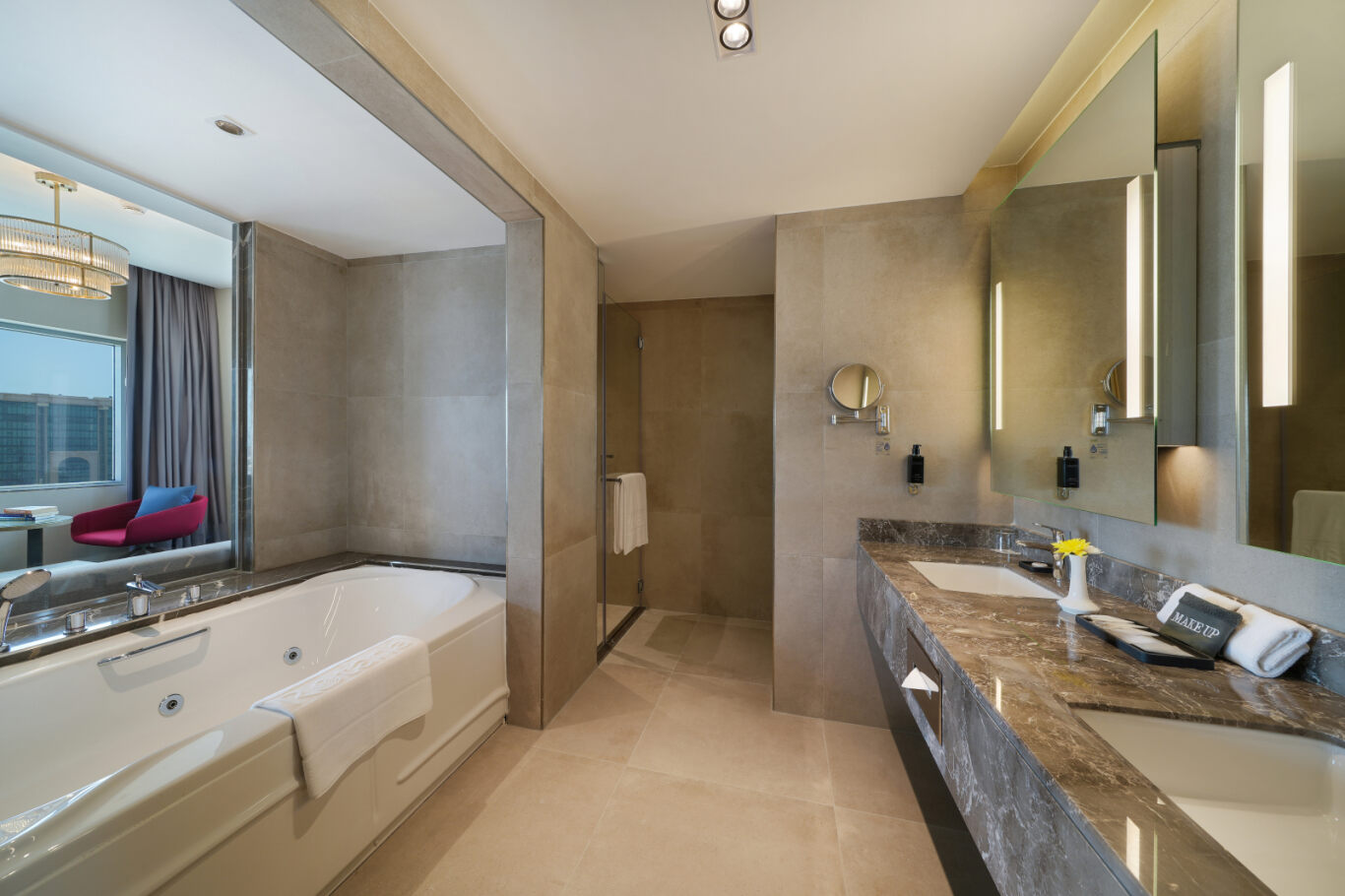 Suite King Bed with Jacuzzi