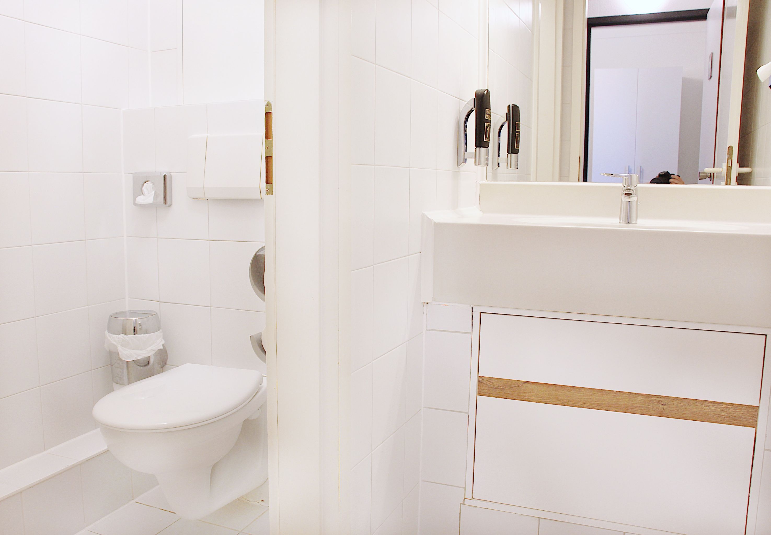 Double Queen Size Bed