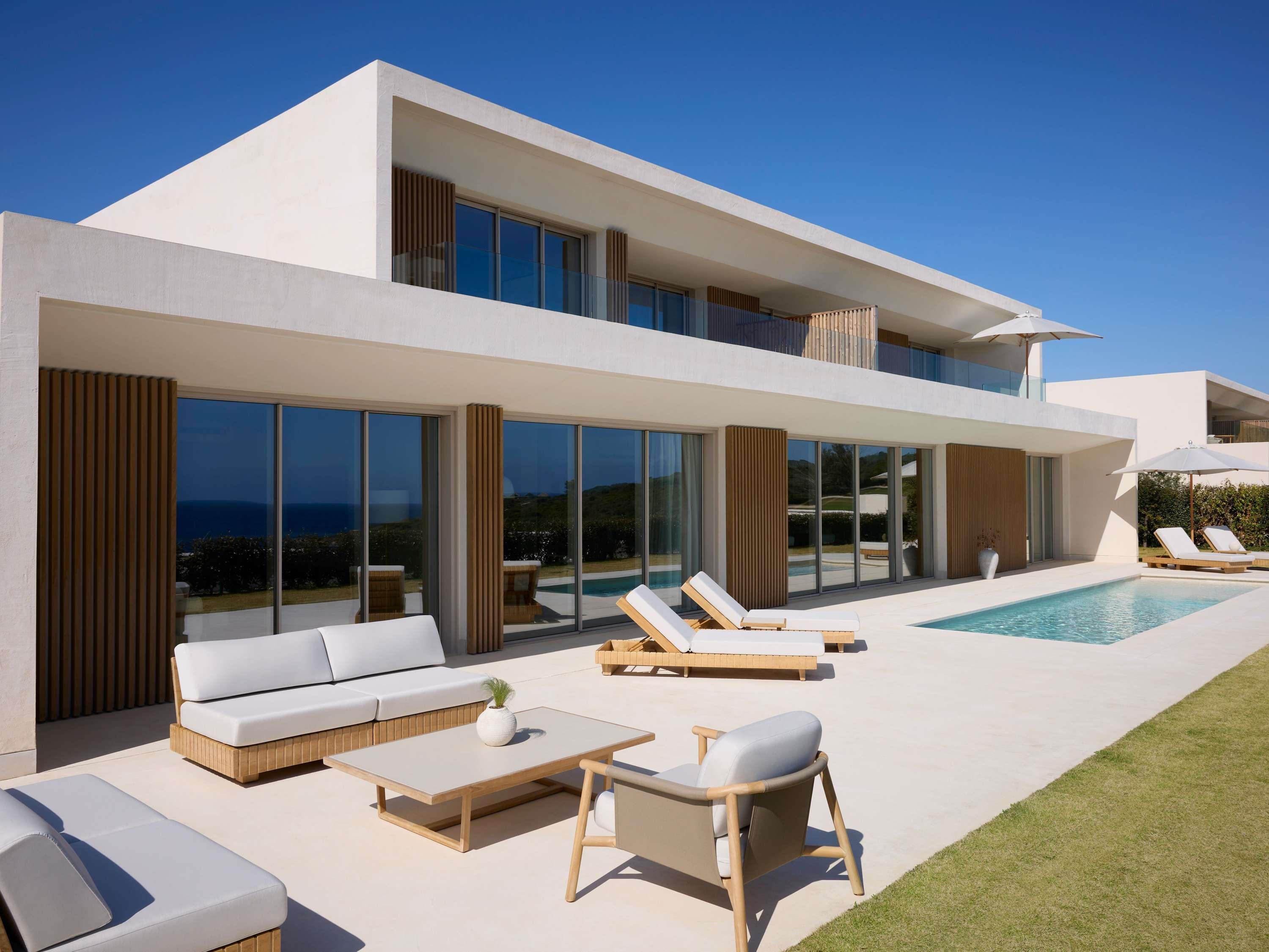 Villa Five Bedrooms