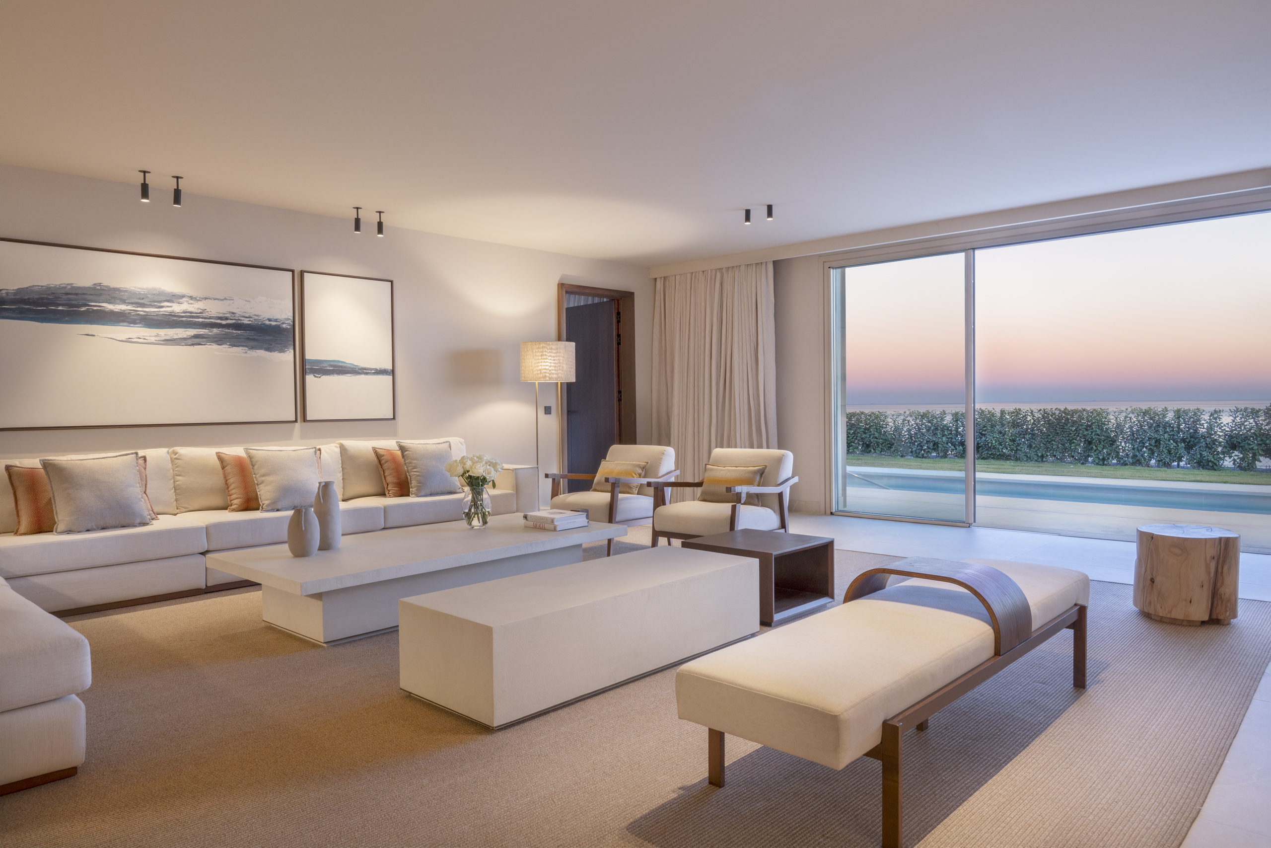 Villa Four Bedrooms with Views