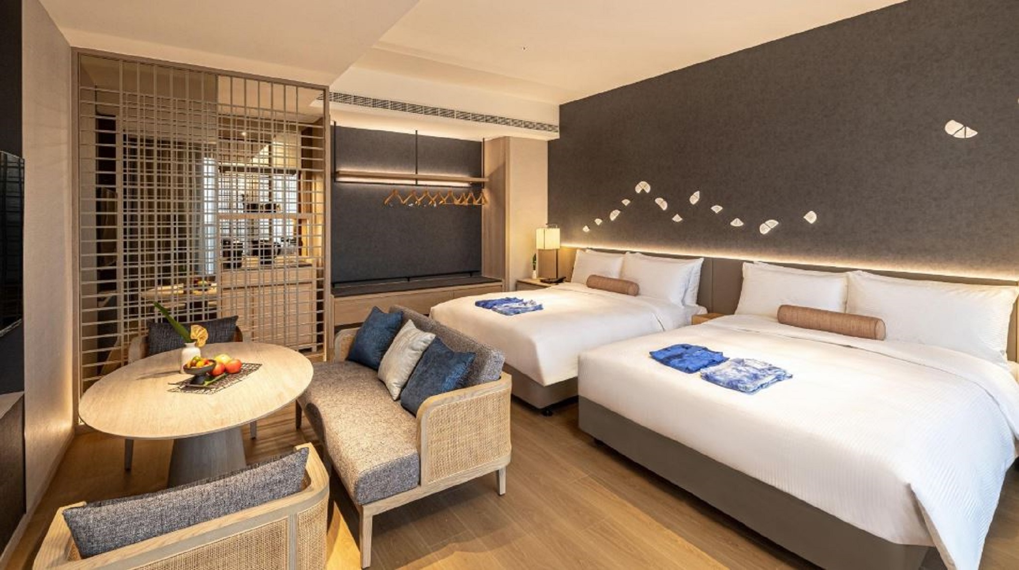 Double Two Queen Beds Premier