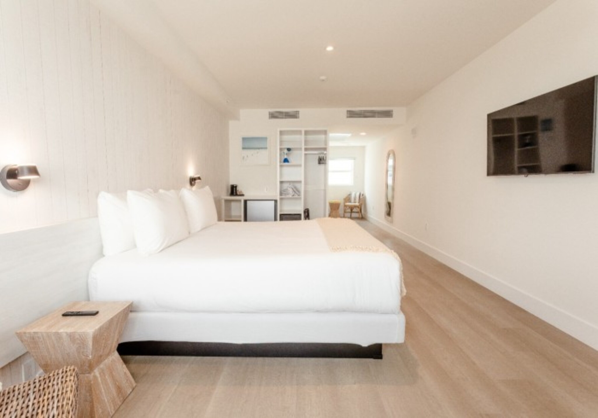 Double Accessible King Size Bed