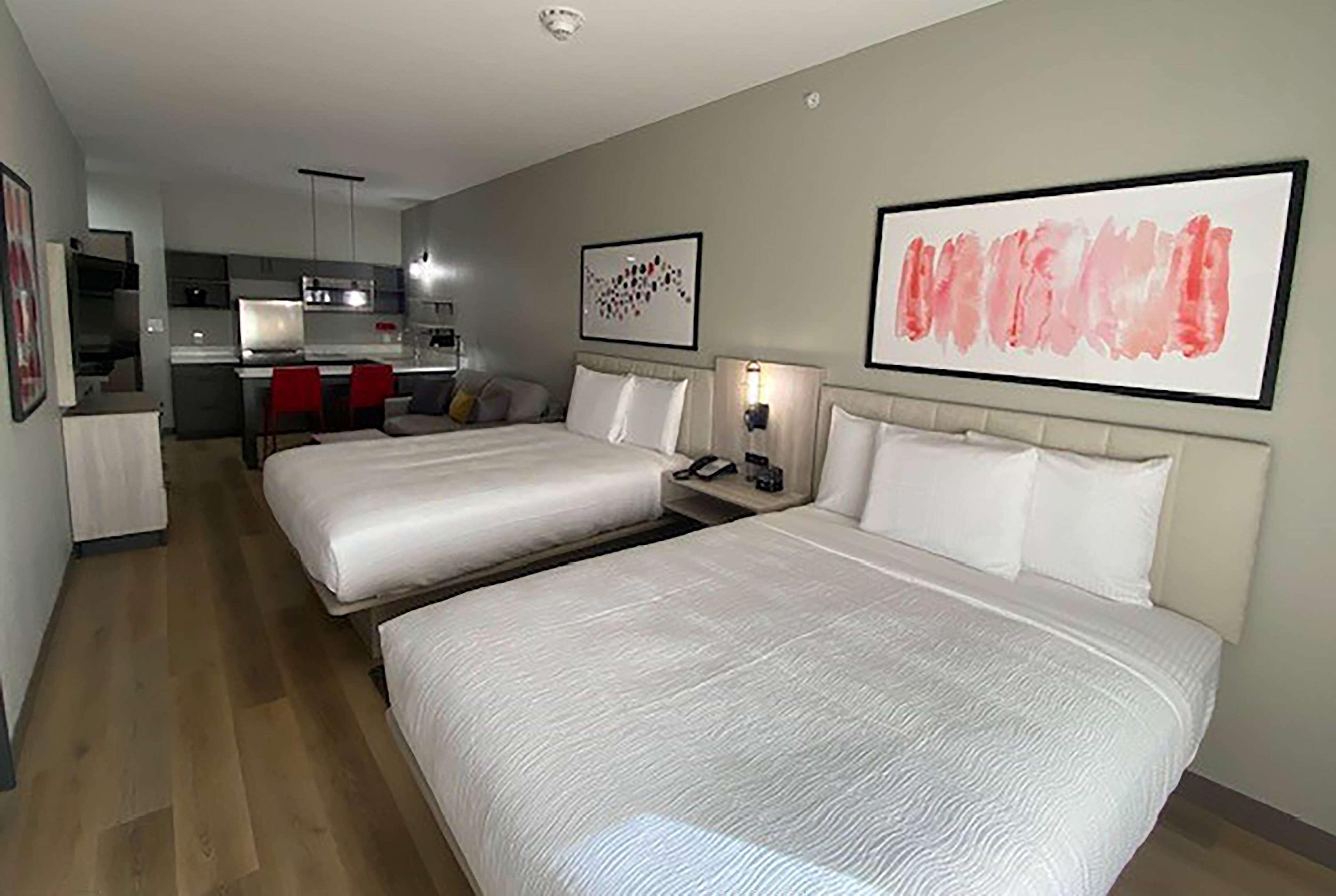 Suite Two Queen Beds