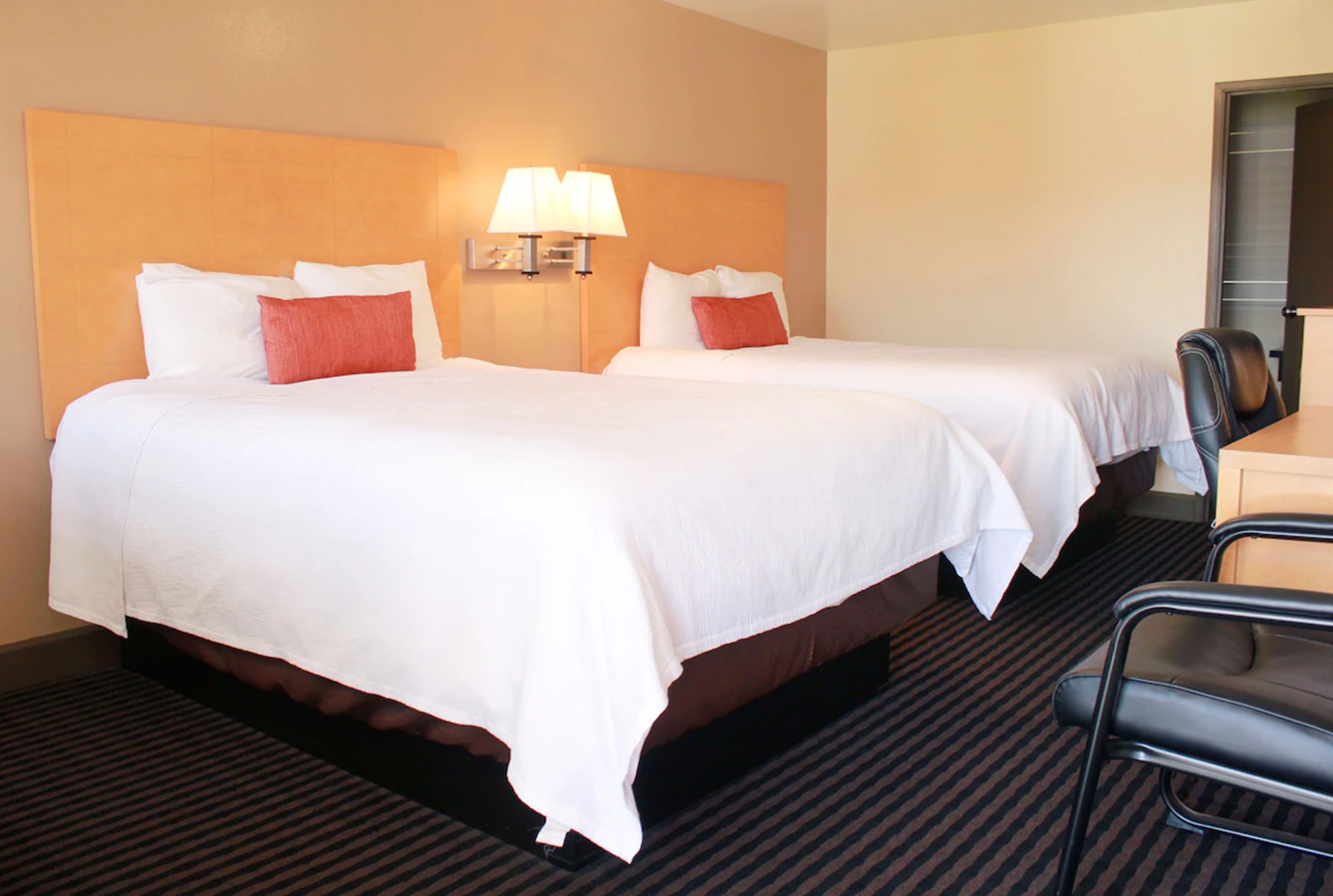 Quadruple Two Queen Beds