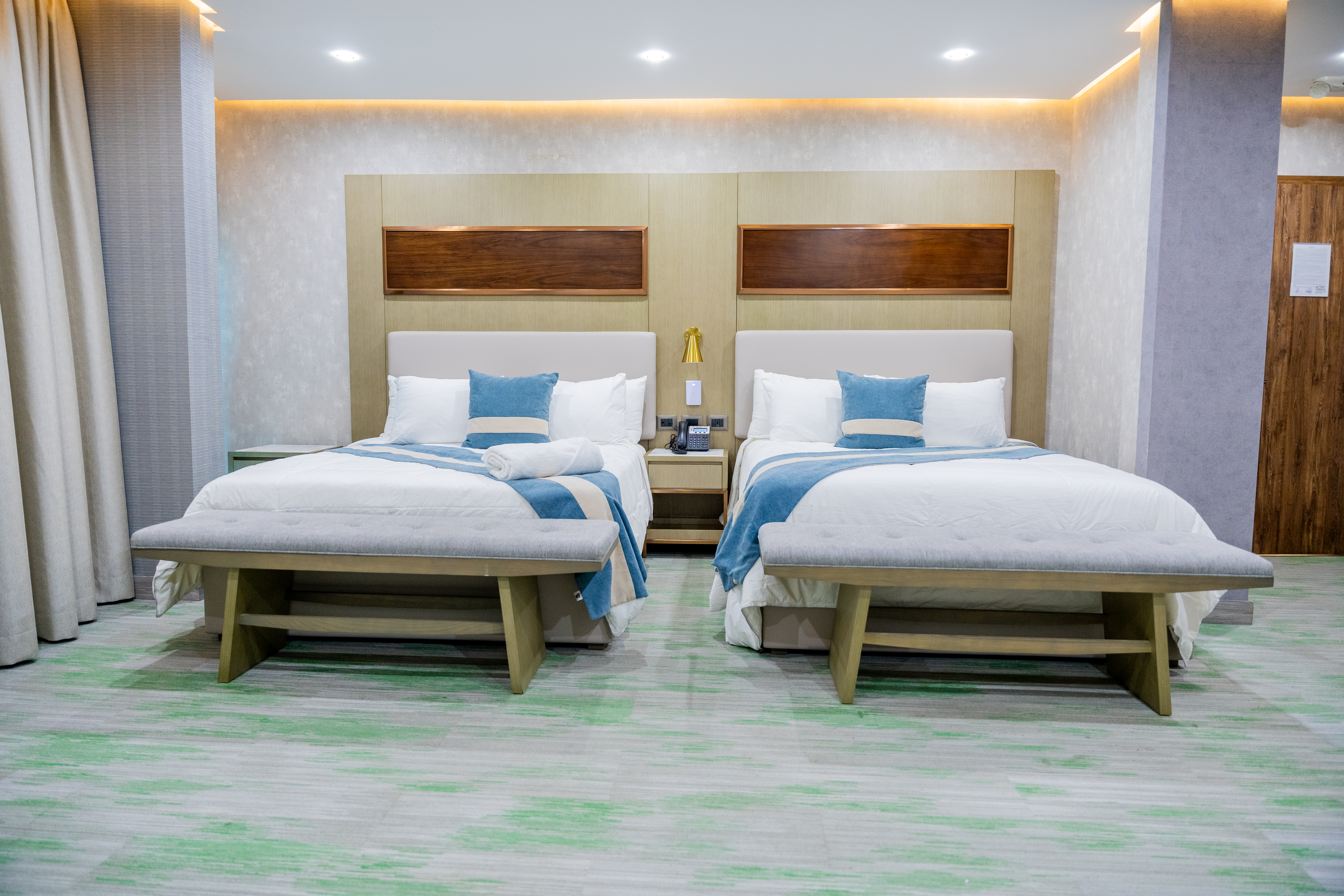 Double Deluxe Two Beds