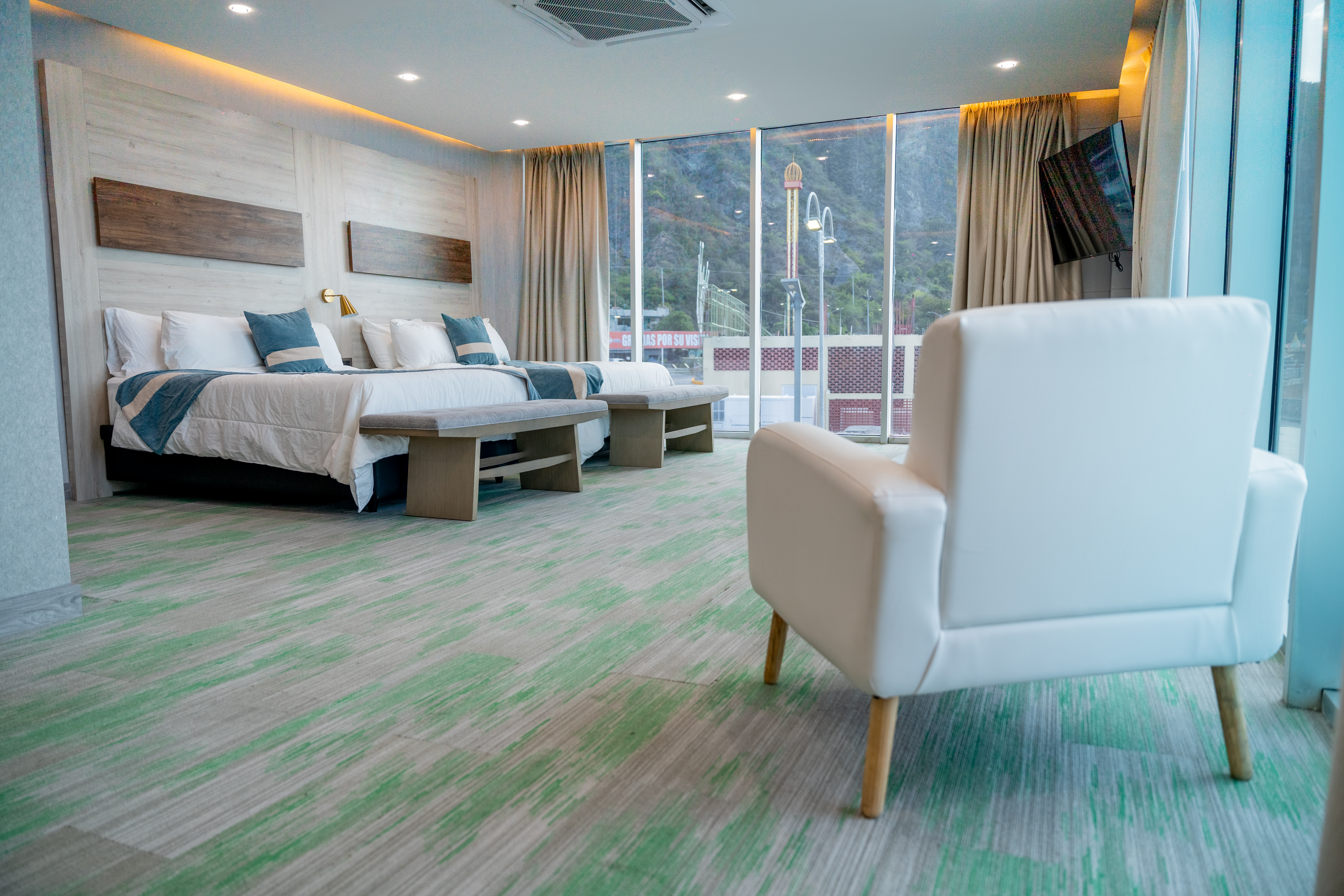 Junior Suite Deluxe Two Beds