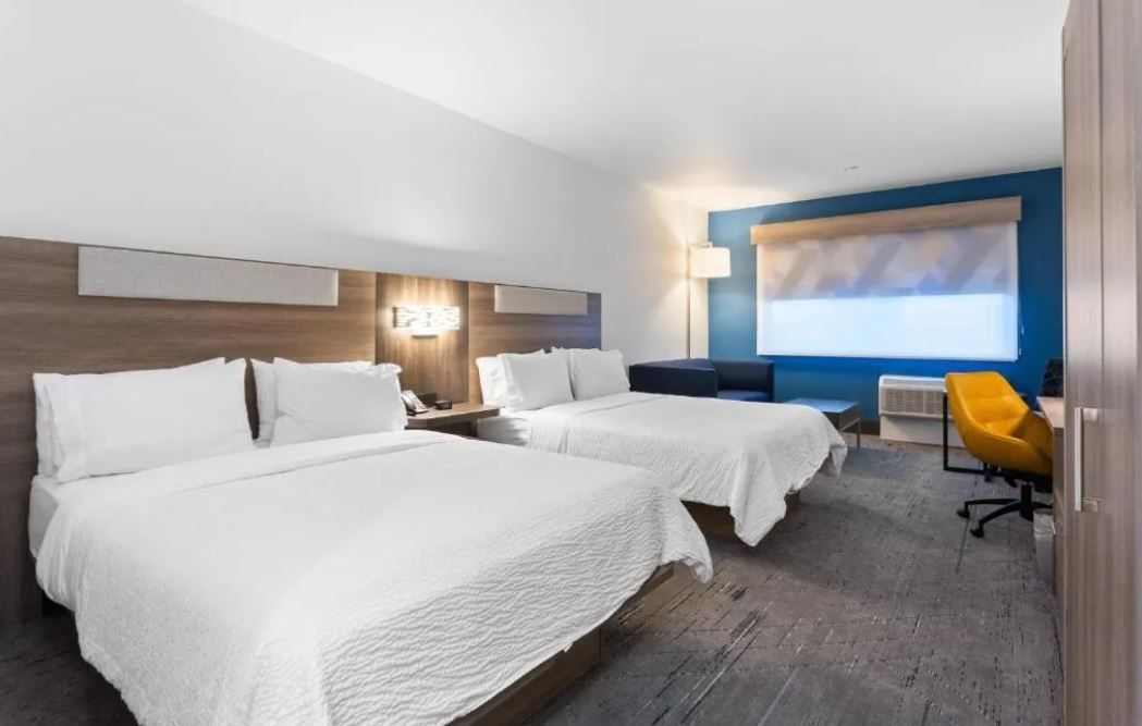 Suite Two Queen Beds