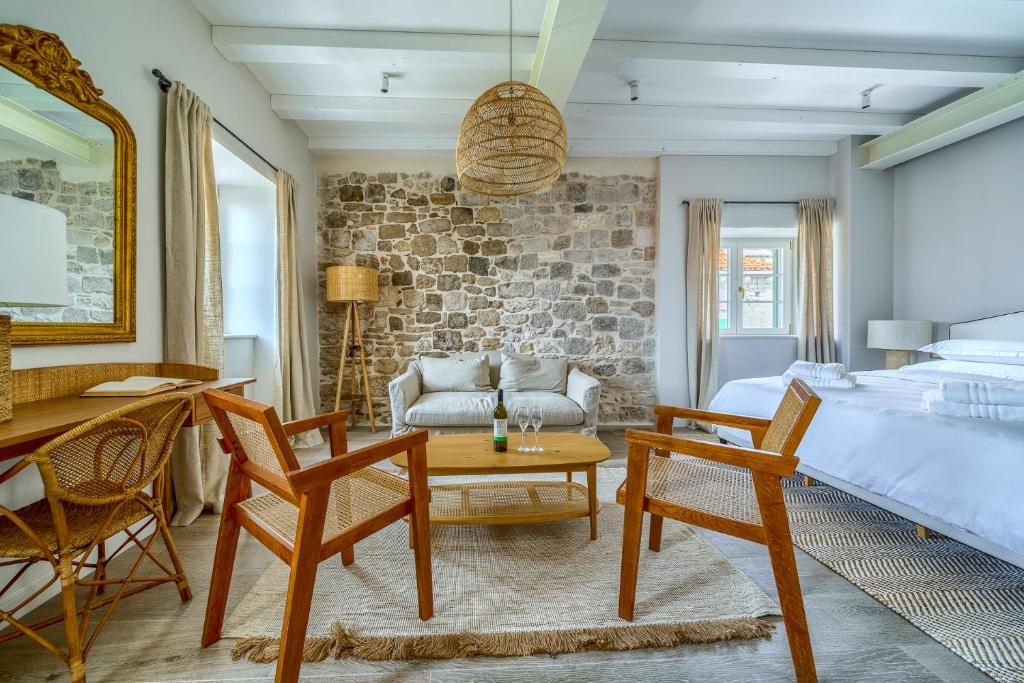 Suite One Bedroom with Views