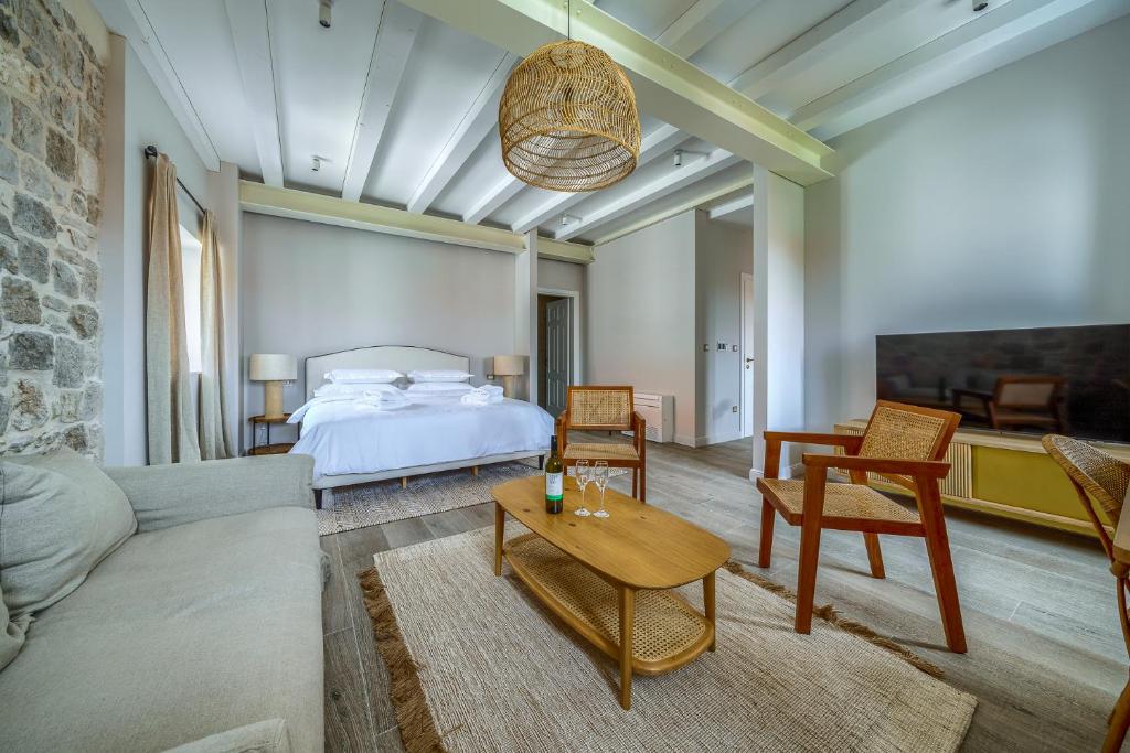 Suite One Bedroom with Views