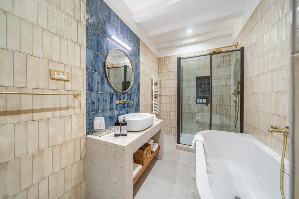 Suite One Bedroom with Views