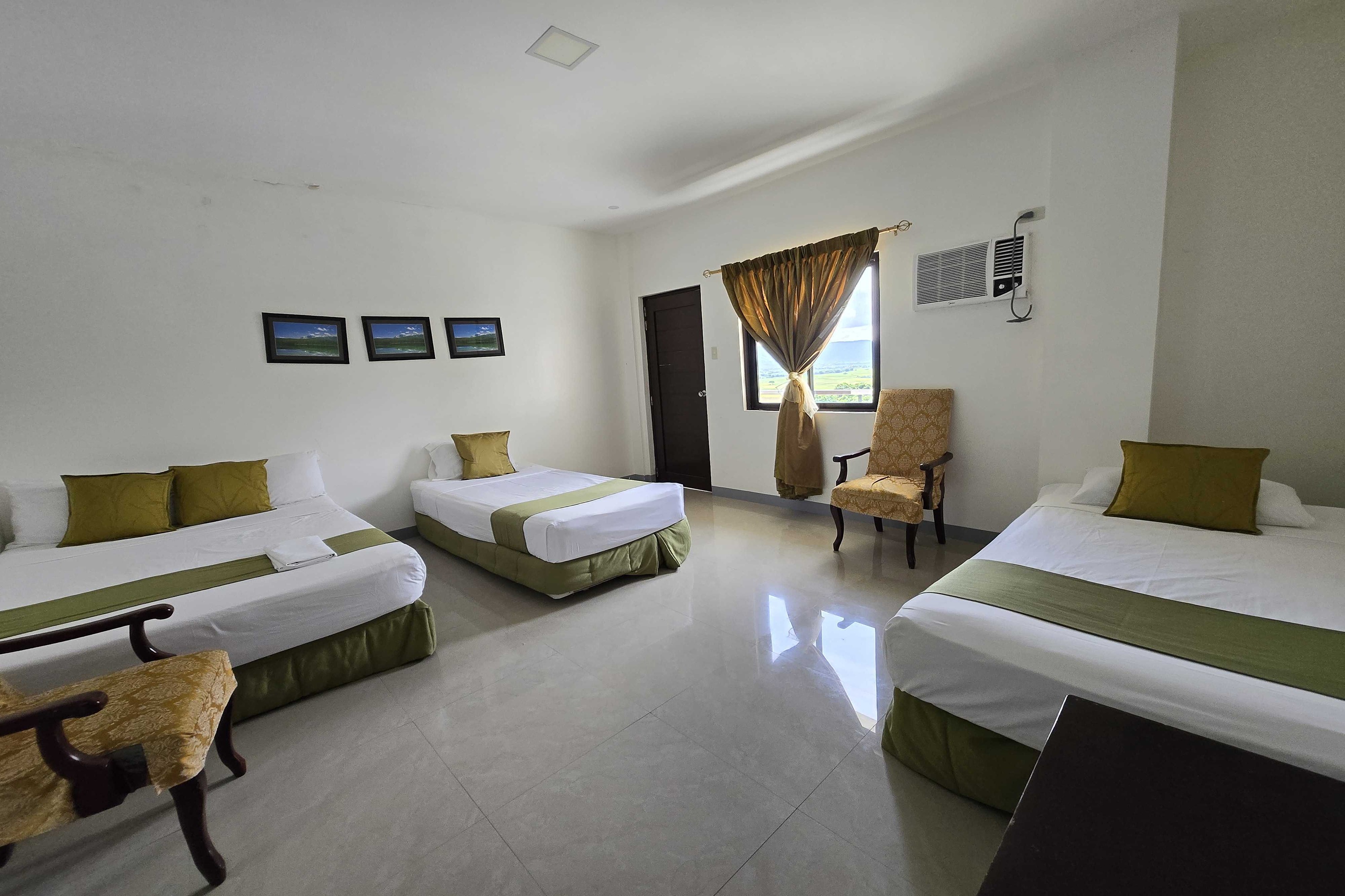 Family Room Standard