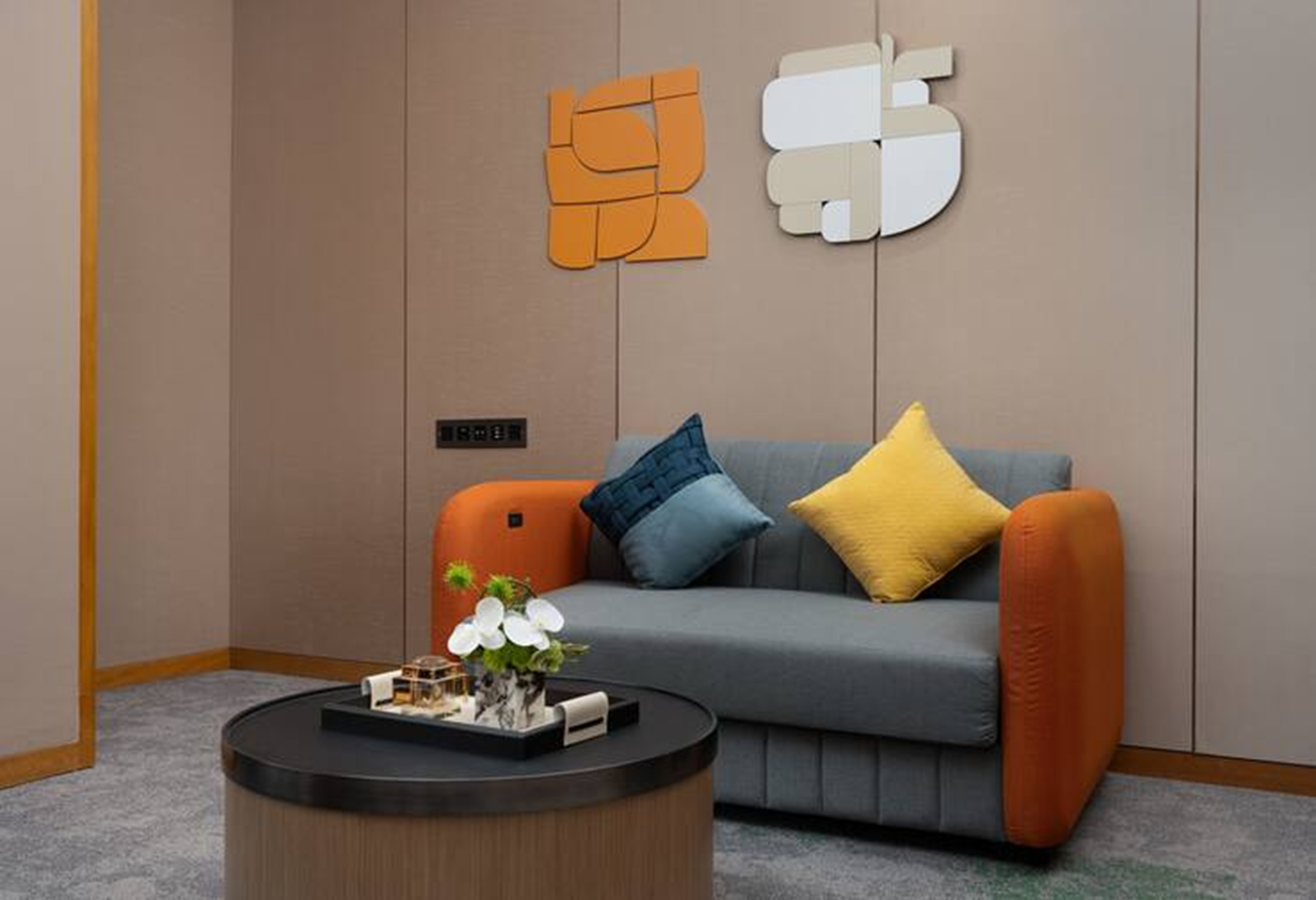 Suite Business King Bed