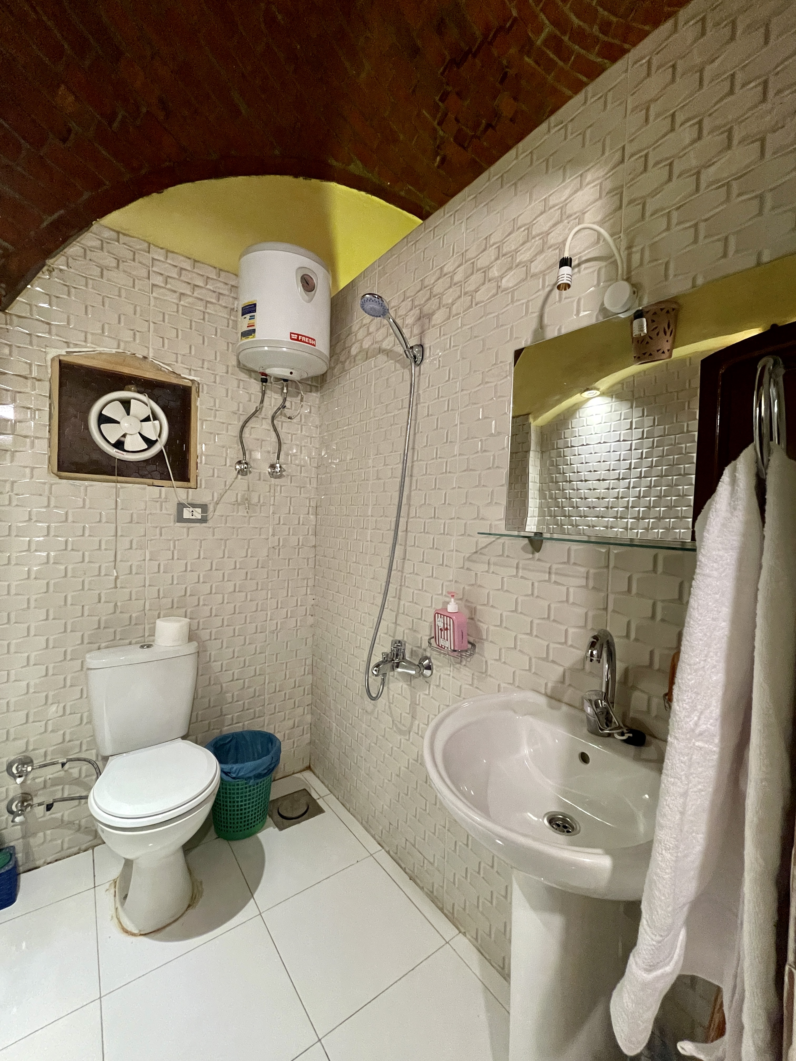 Double Deluxe King Bed