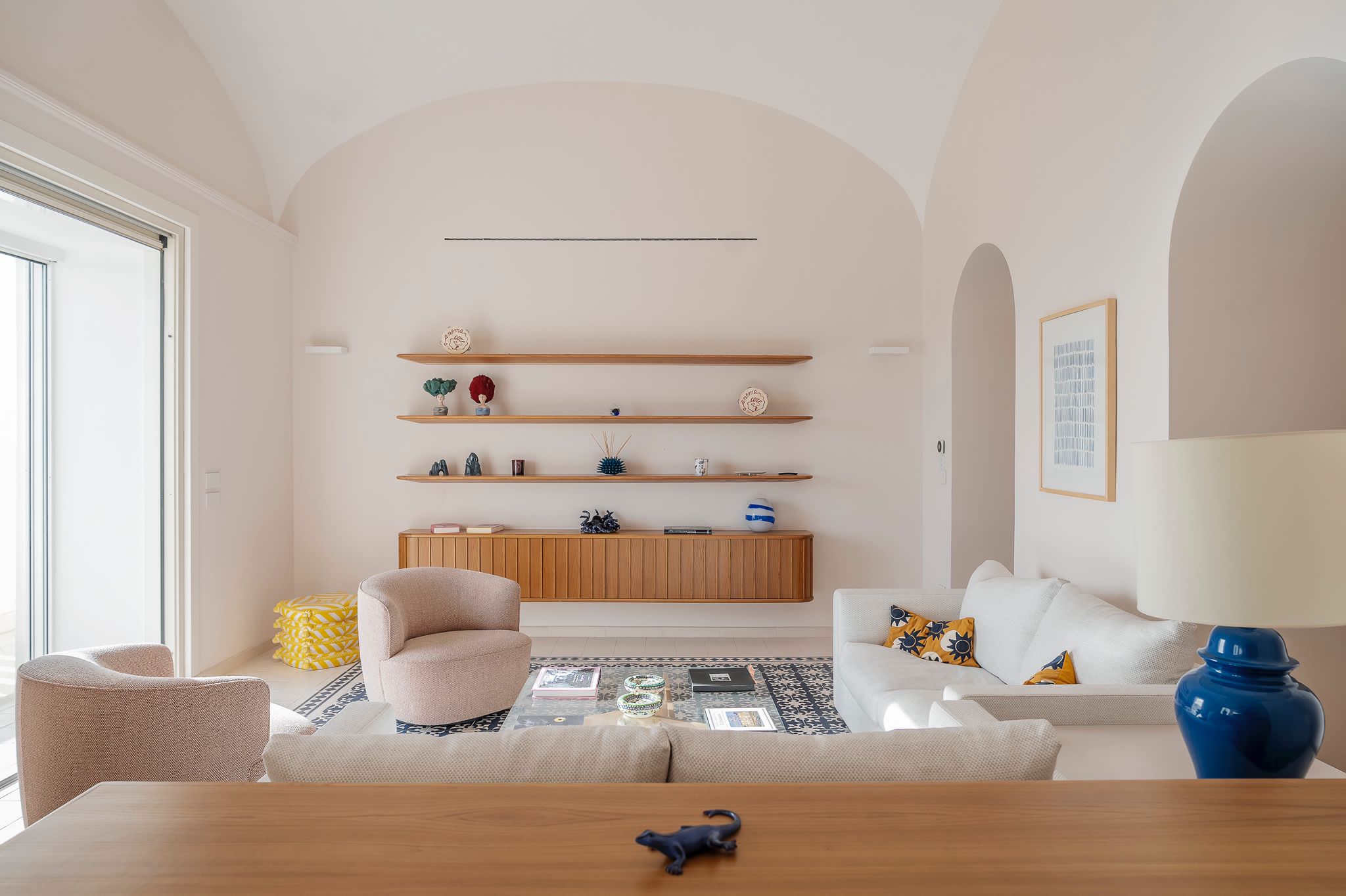 Apartment Three Bedrooms Three Bathrooms