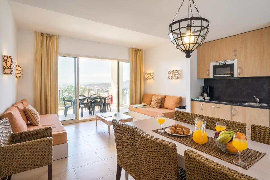 Apartment Three Bedrooms