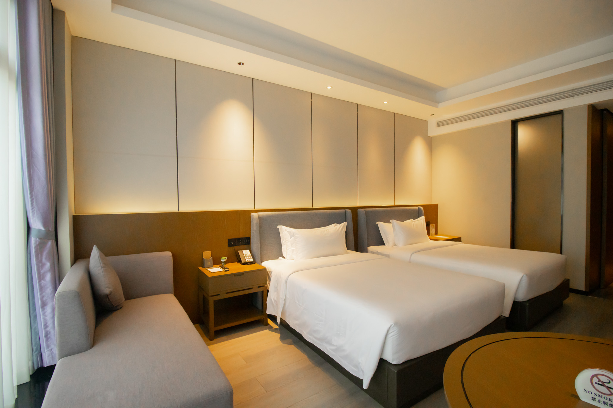 Twin Ocean Front Two Bedrooms