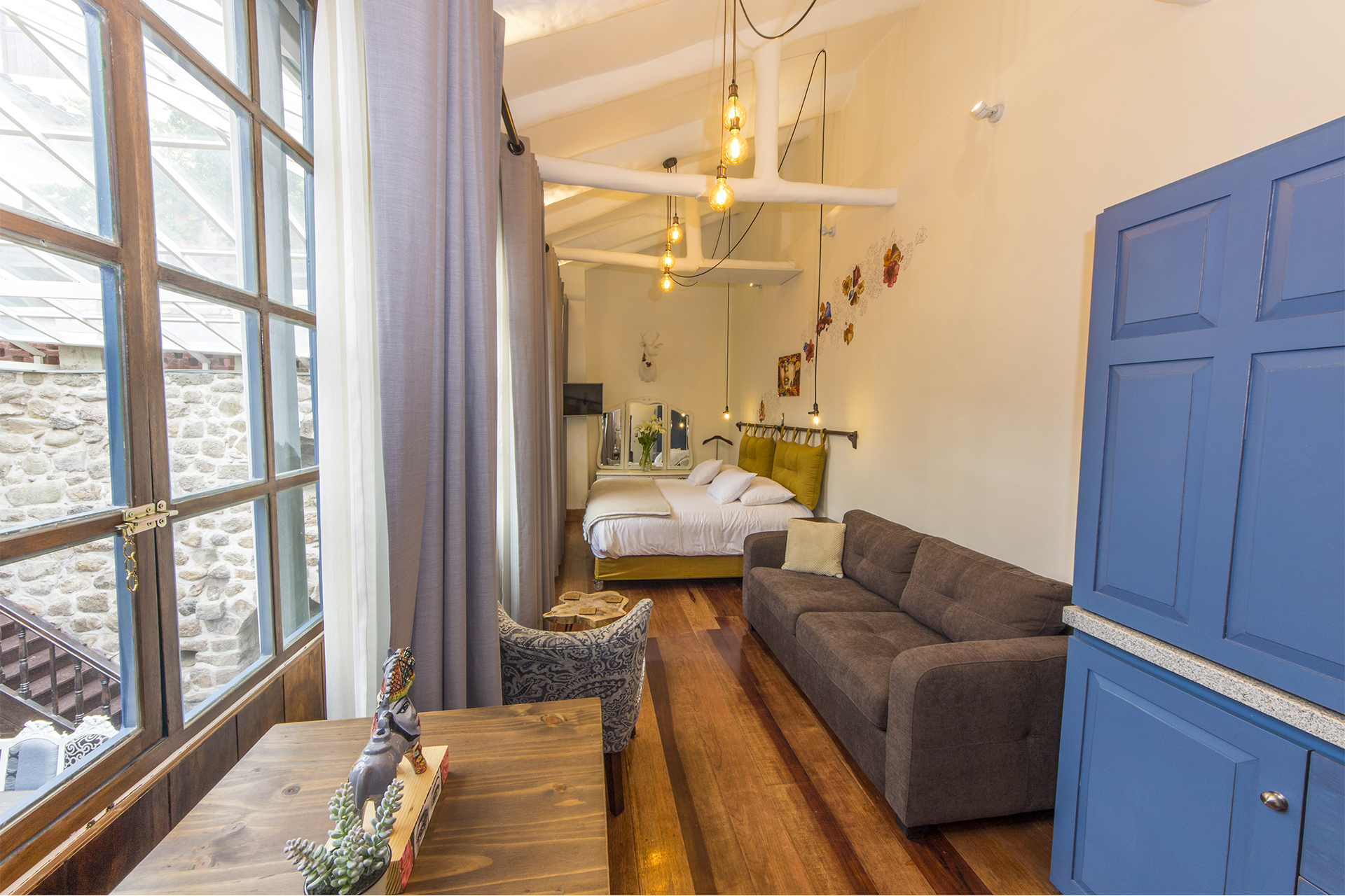 Double or Twin Deluxe King Bed