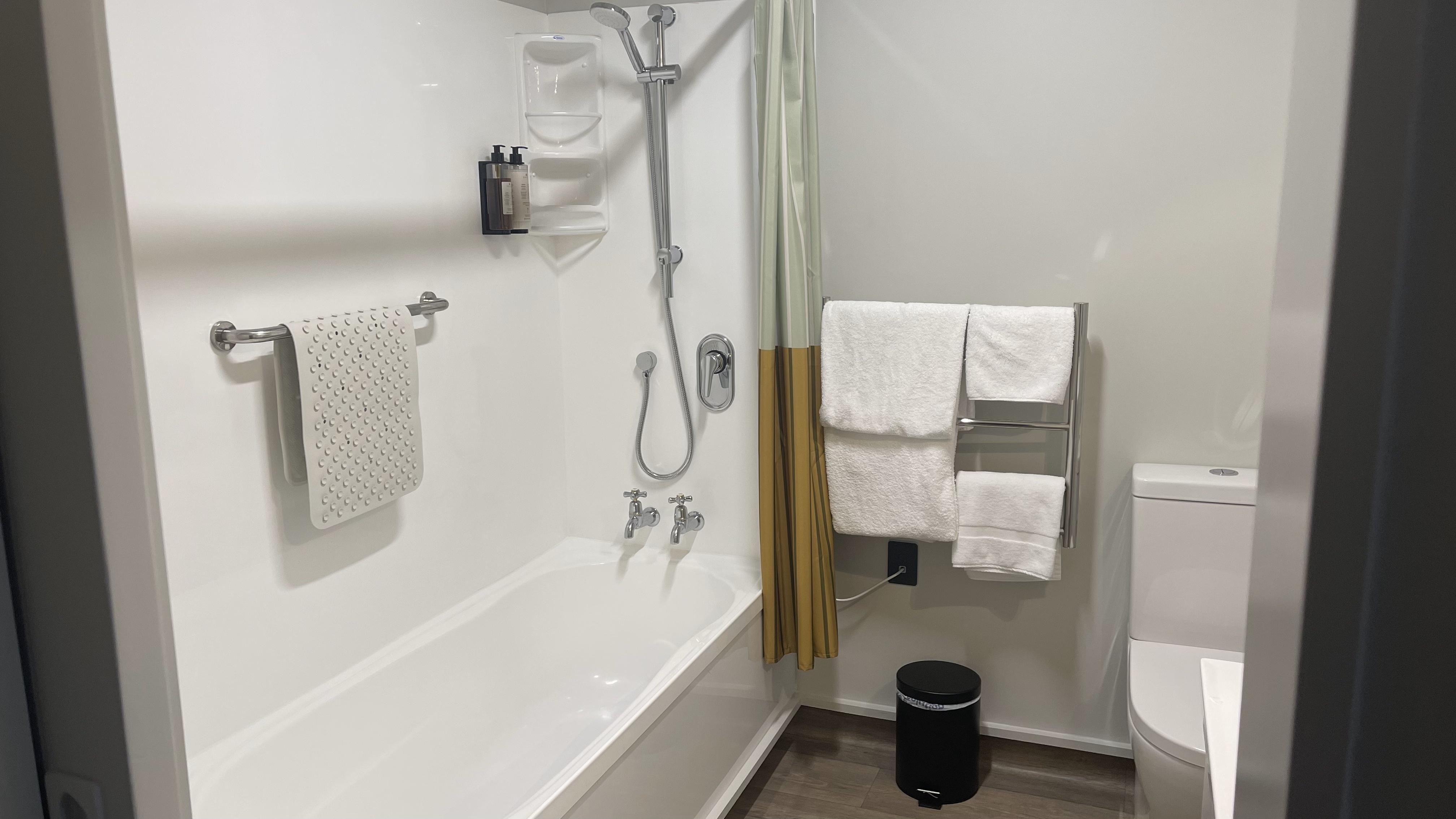 Studio King Size Bed