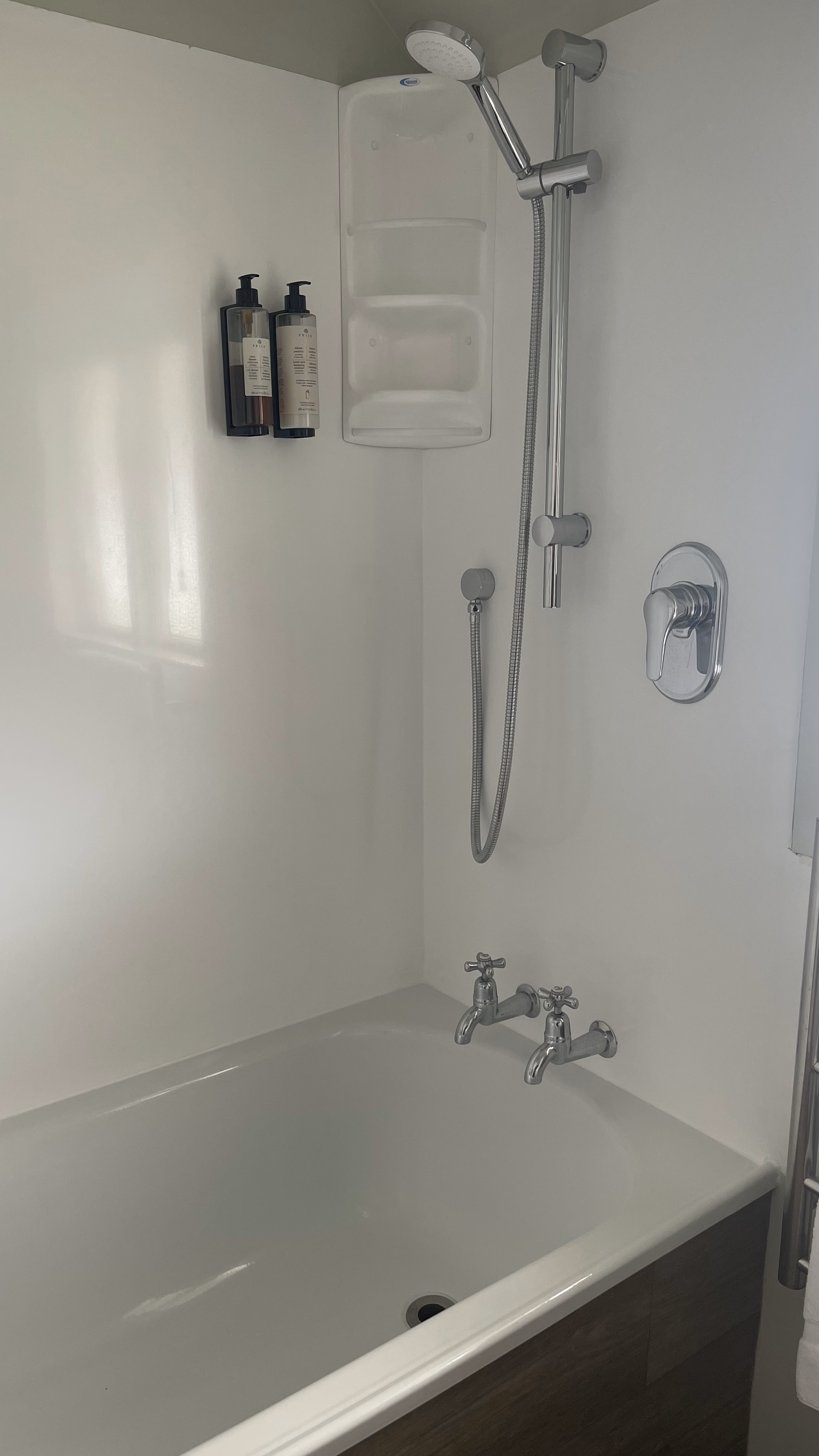 Apartment Two Bedrooms One Bathroom