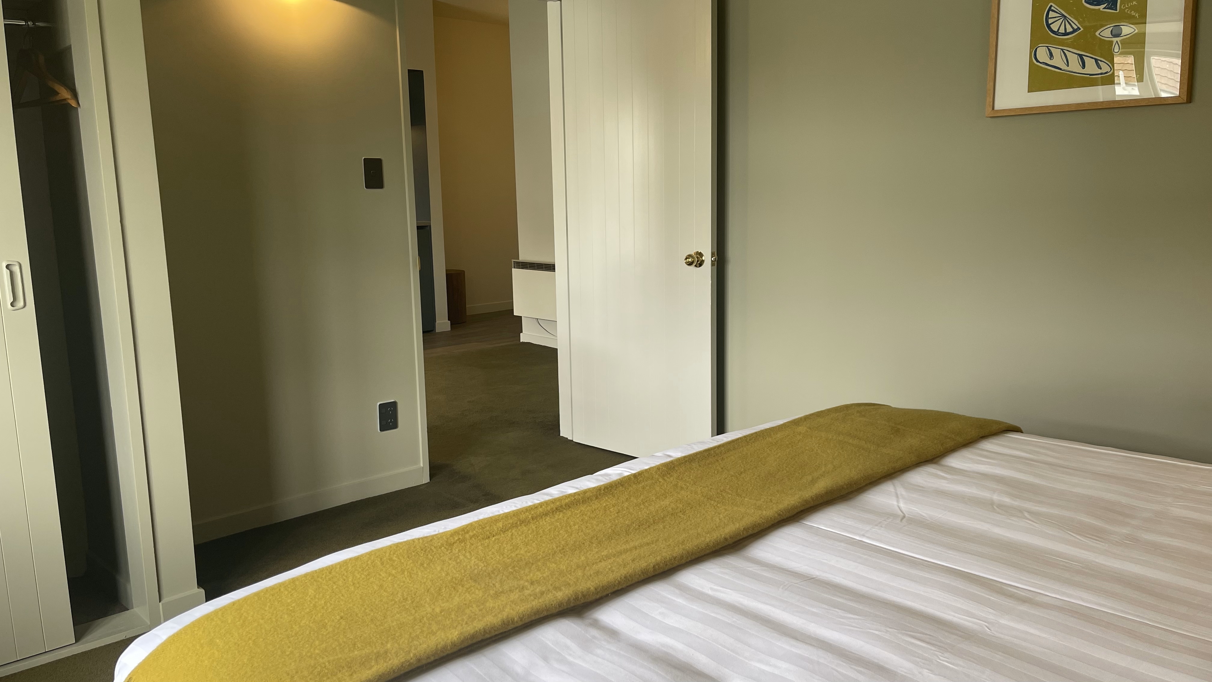 Apartment Two Bedrooms One Bathroom