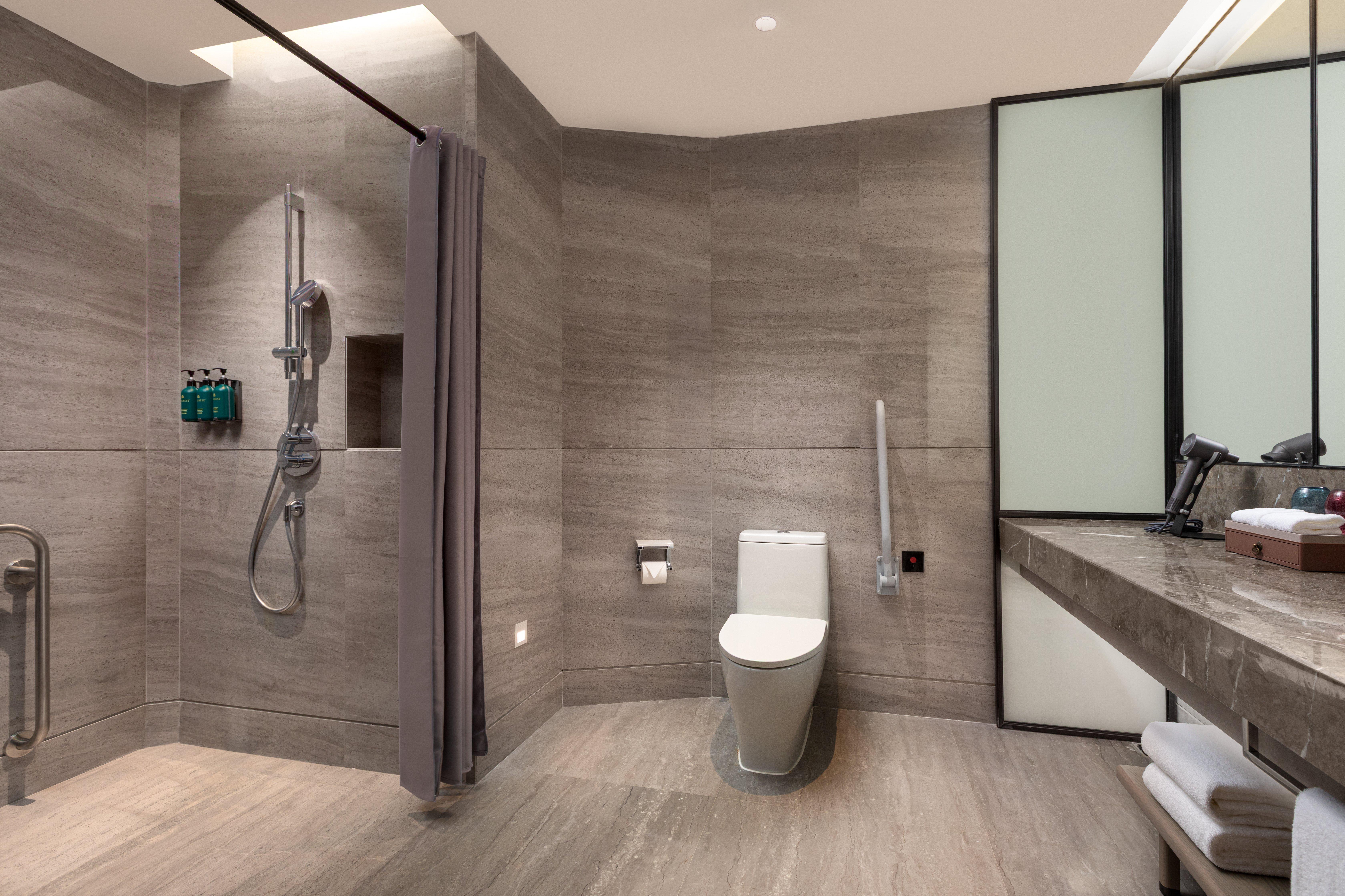 Double Accessible King Size Bed