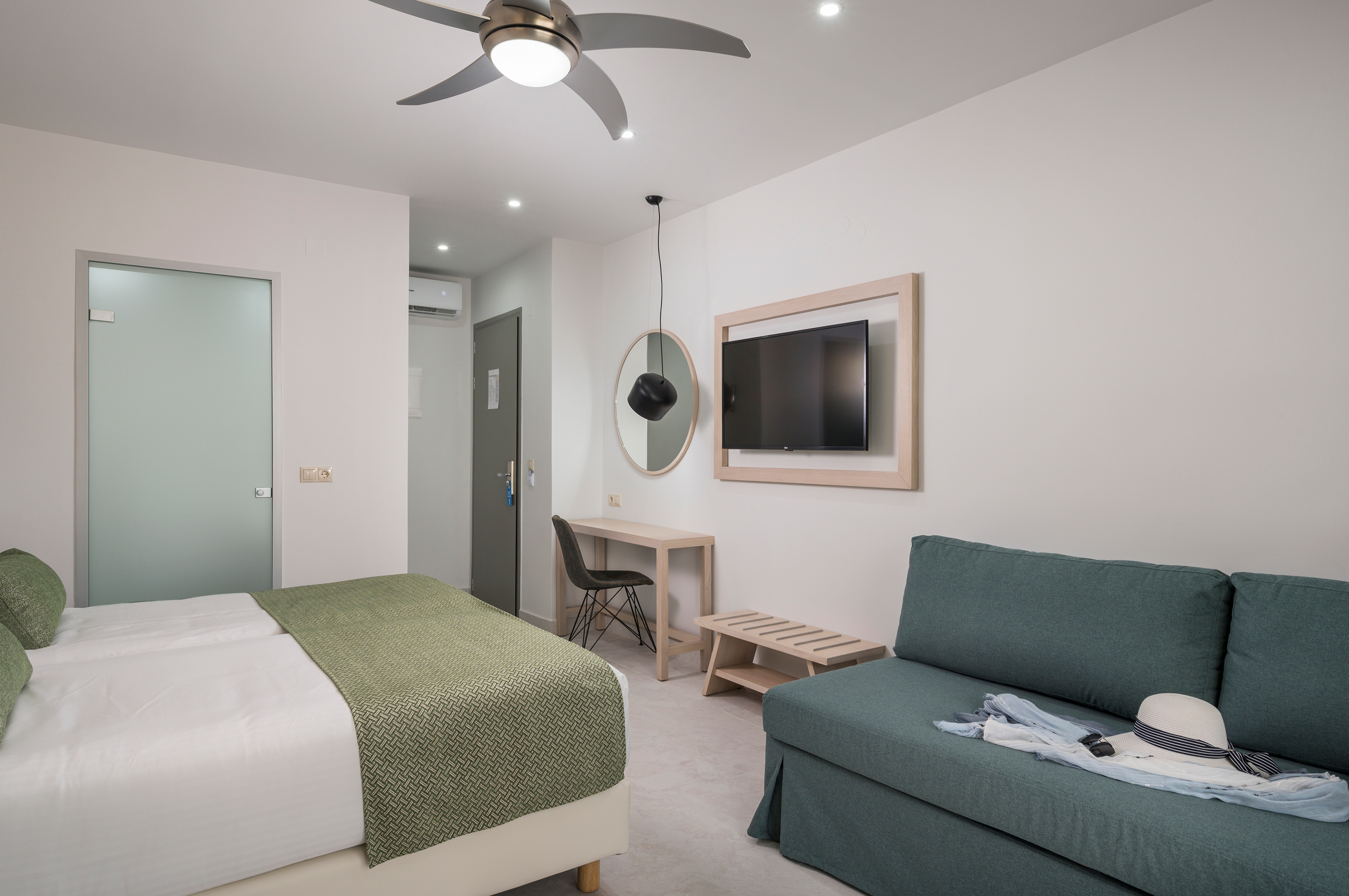 Double or Twin Superior