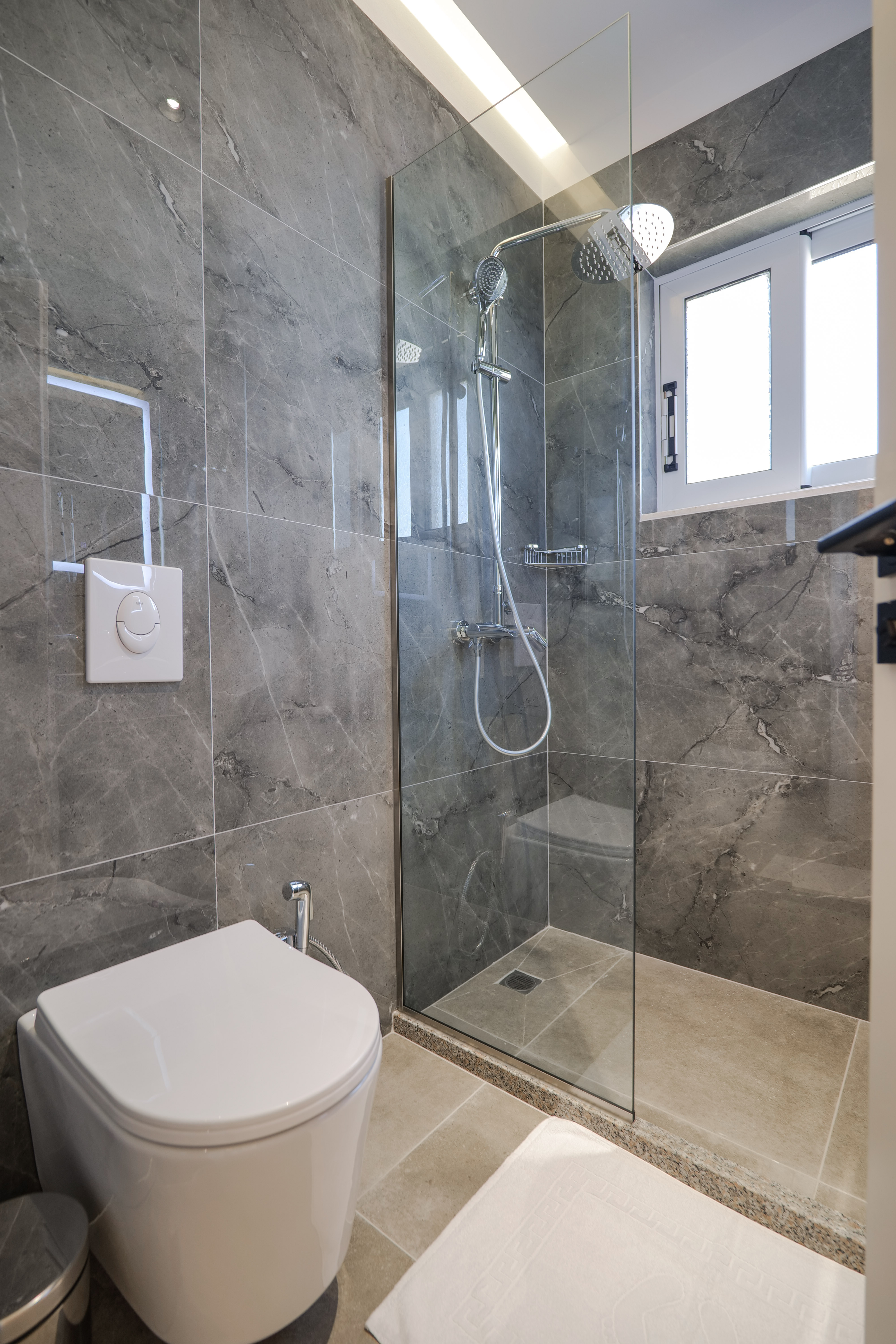 Apartment Double Bed Smoking