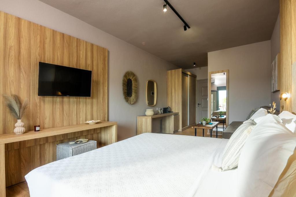 Double Deluxe One Bed